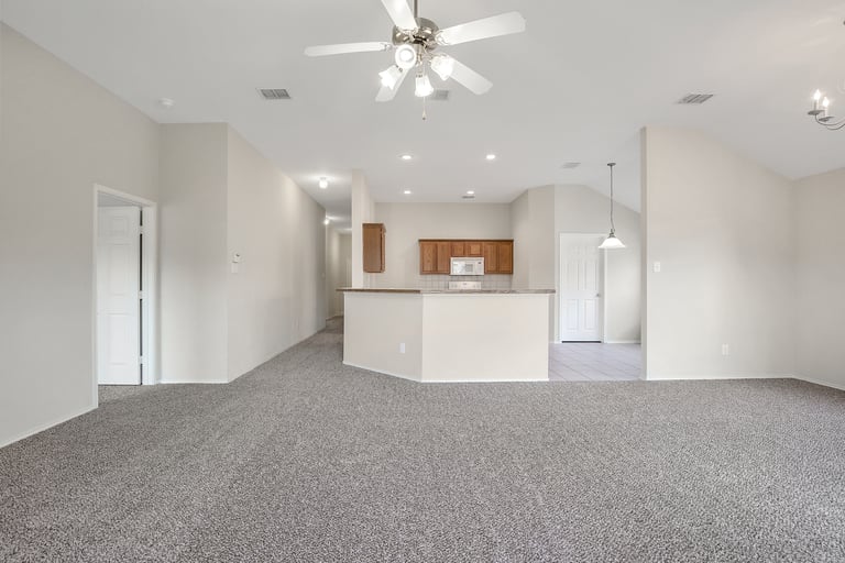 Photo 19 of 25 - 4844 Ambrosia Dr, Fort Worth, TX 76244