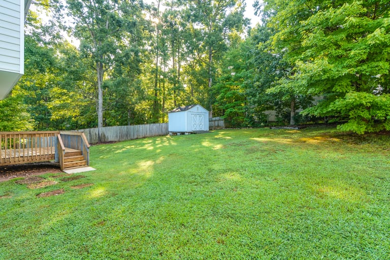 Photo 15 of 16 - 100 Spring Peak Ct, Holly Springs, NC 27540