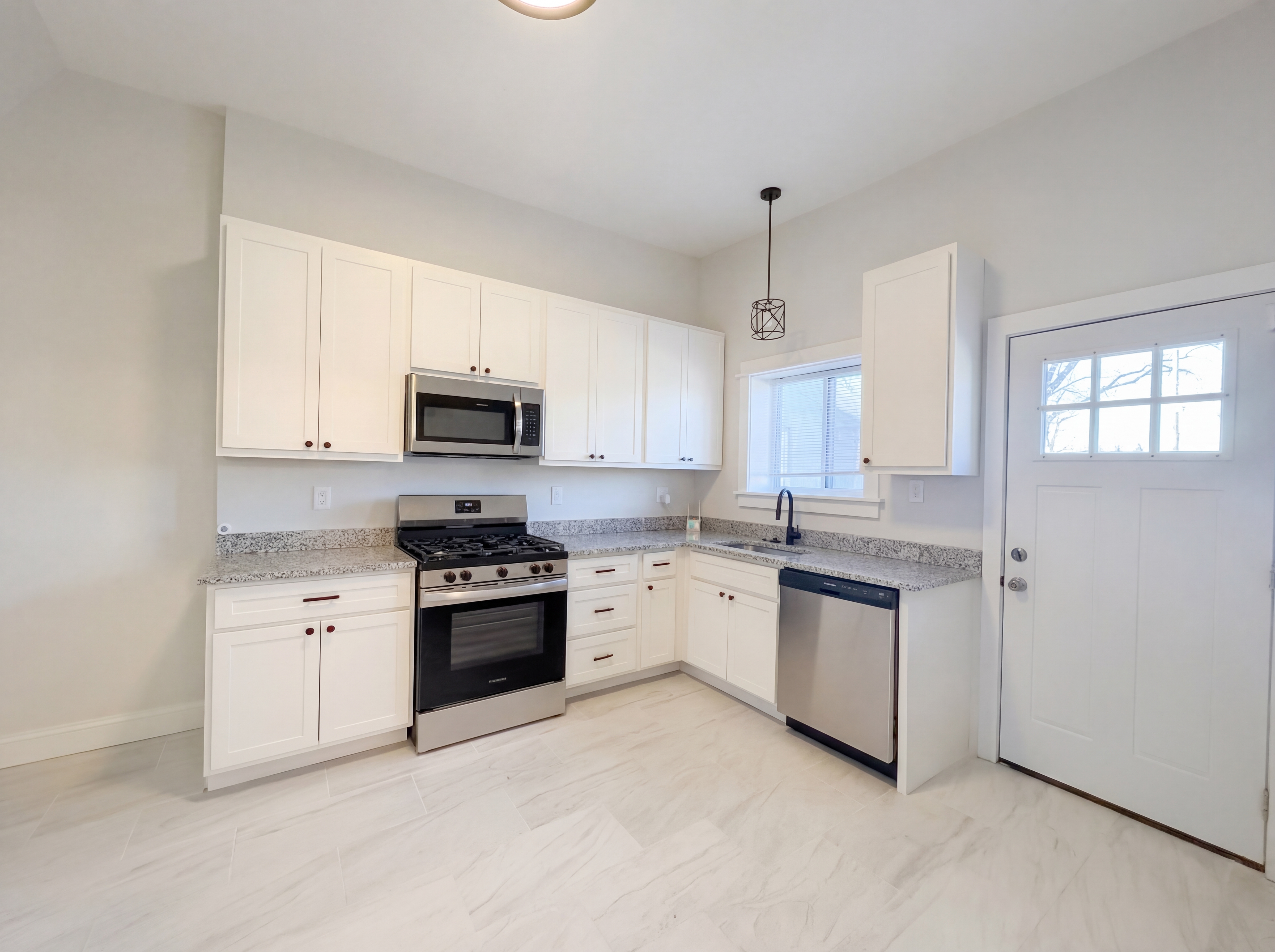 Photo 8 of 21 of 7101 Virginia Ave, Saint Louis, MO