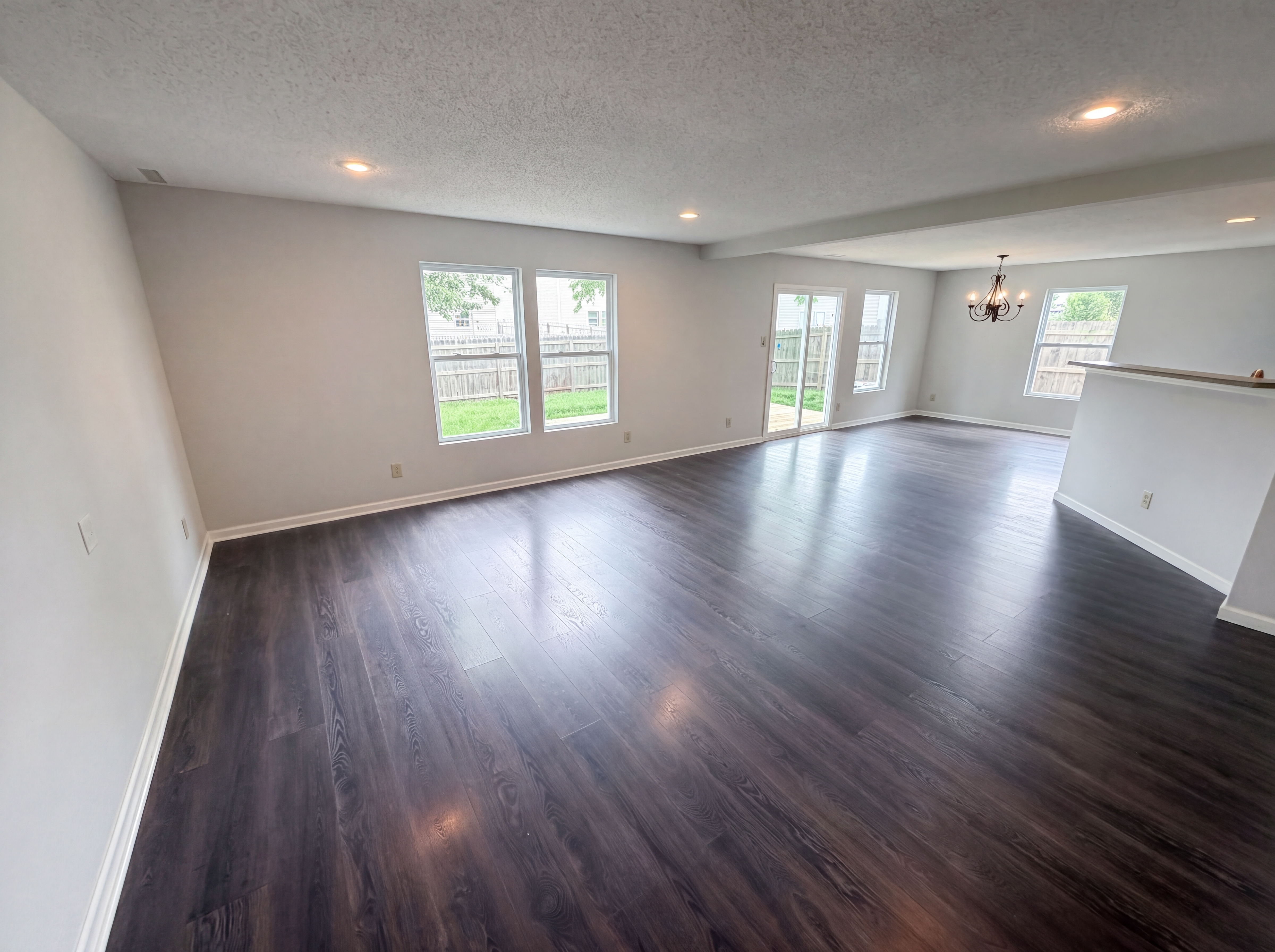Photo 3 of 23 of 8134 S Firefly Dr, Pendleton, IN