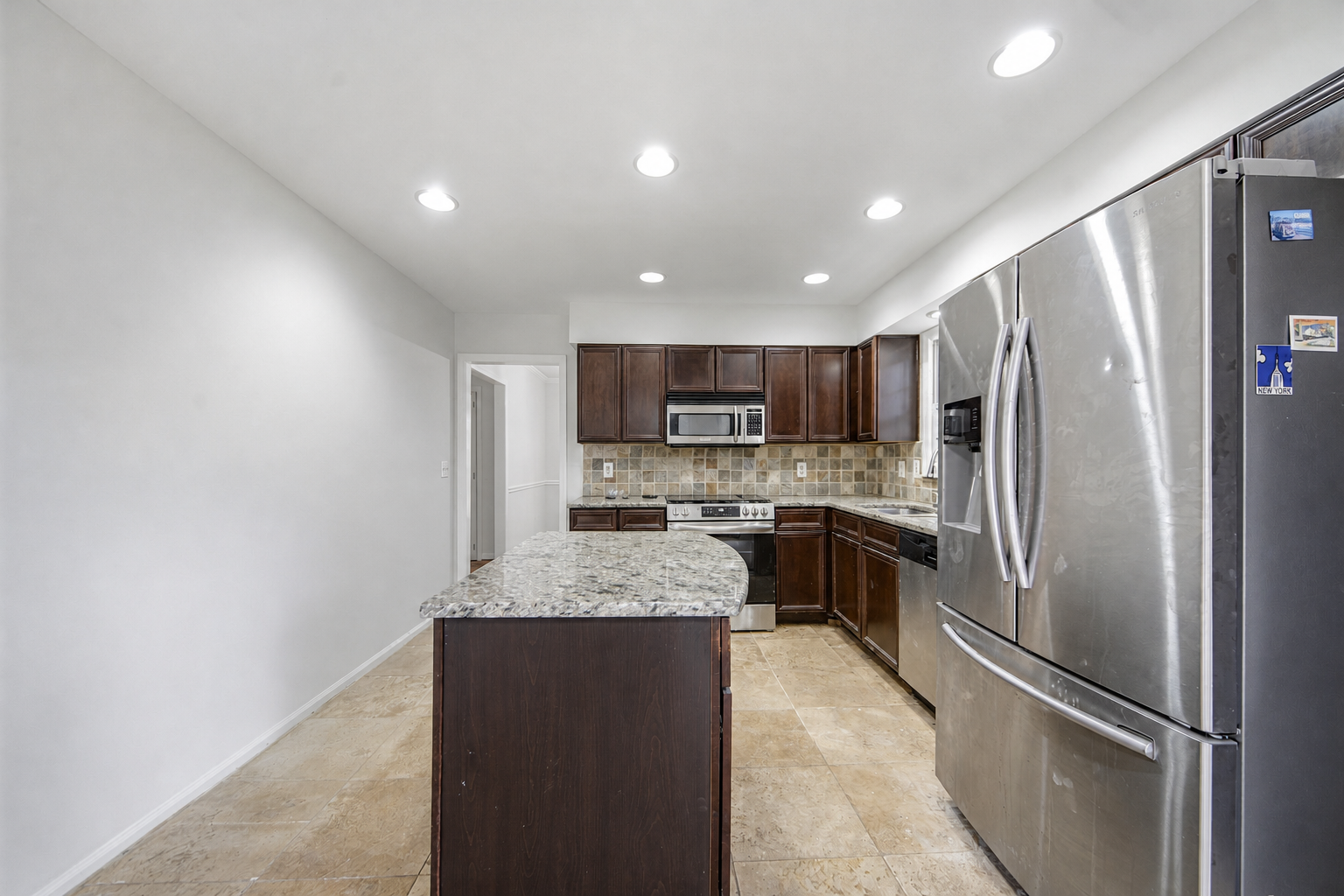 Photo 7 of 32 of 2690 Shadow Pine Dr, Roswell, GA