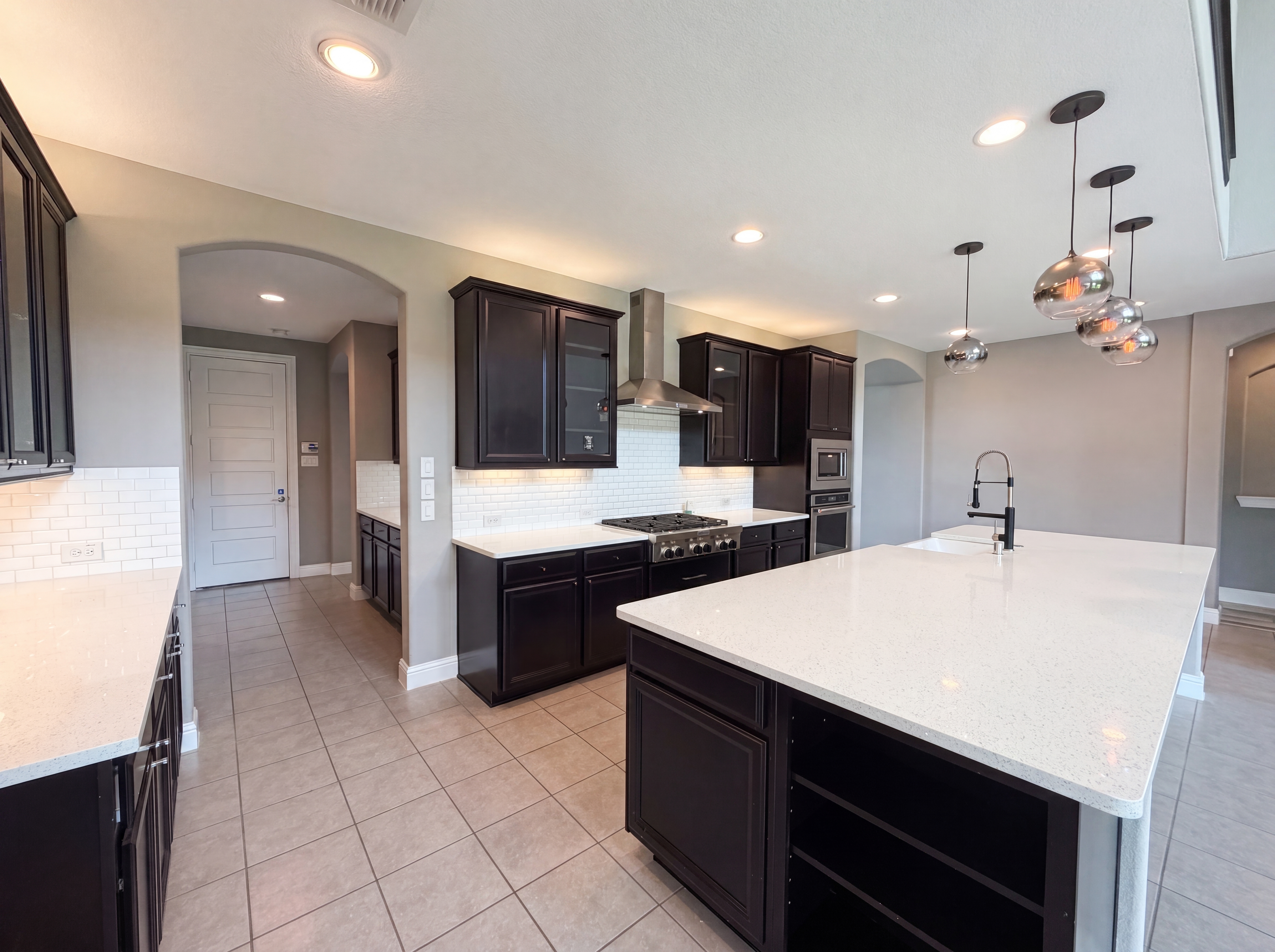 Photo 34 of 42 of 7221 Durand Dr, Irving, TX