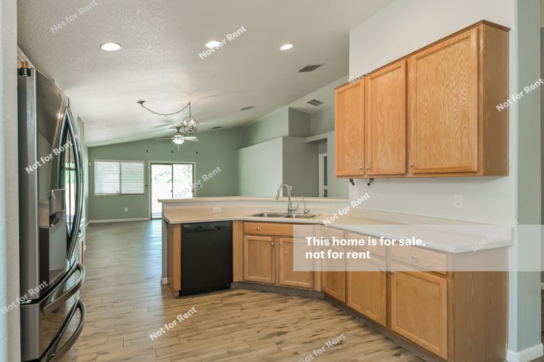 Photo 14 of 27 - 10391 E Ravenswood St, Tucson, AZ 85747