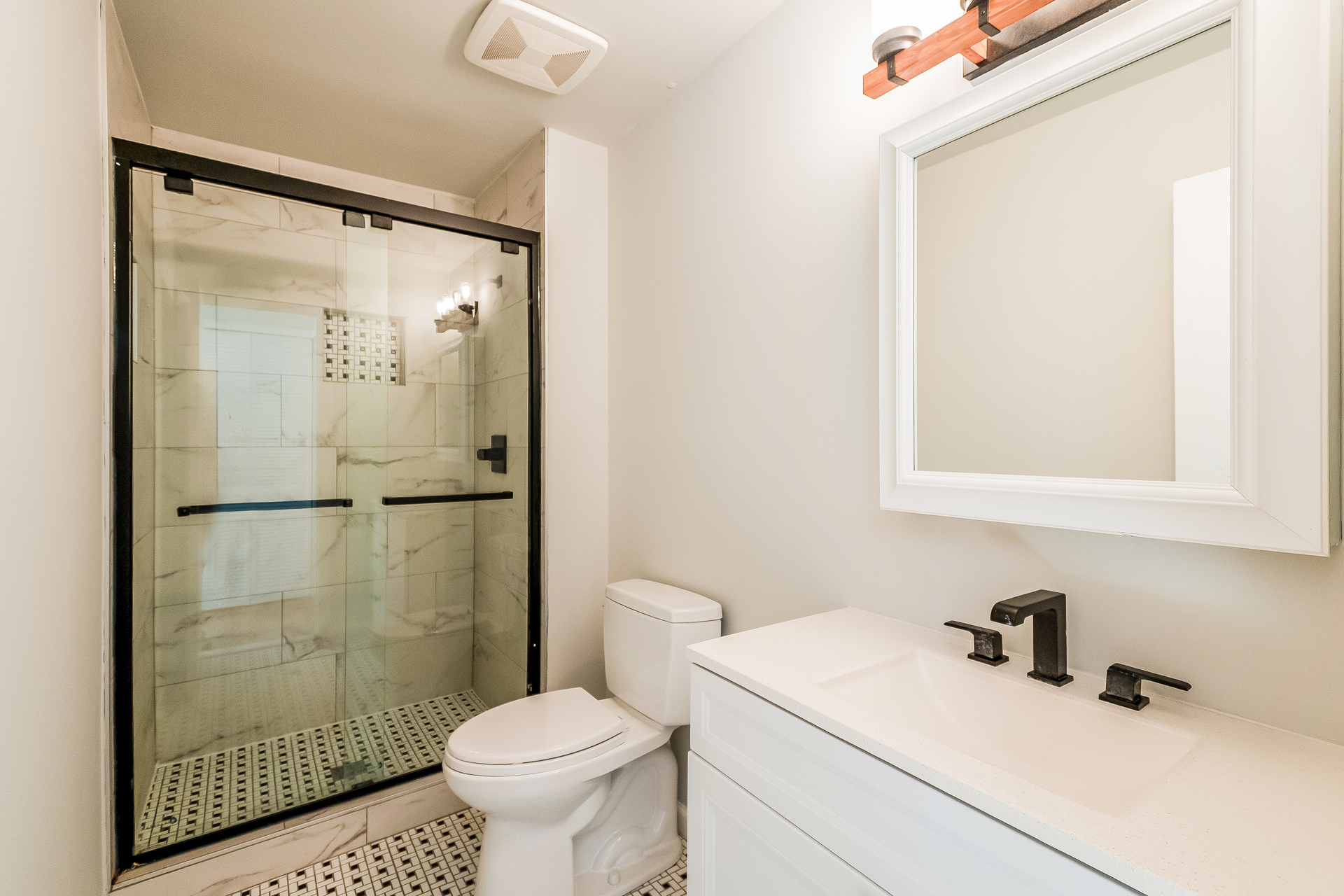 Photo 9 of 19 of 256 W Meadowland Ln, Sterling, VA
