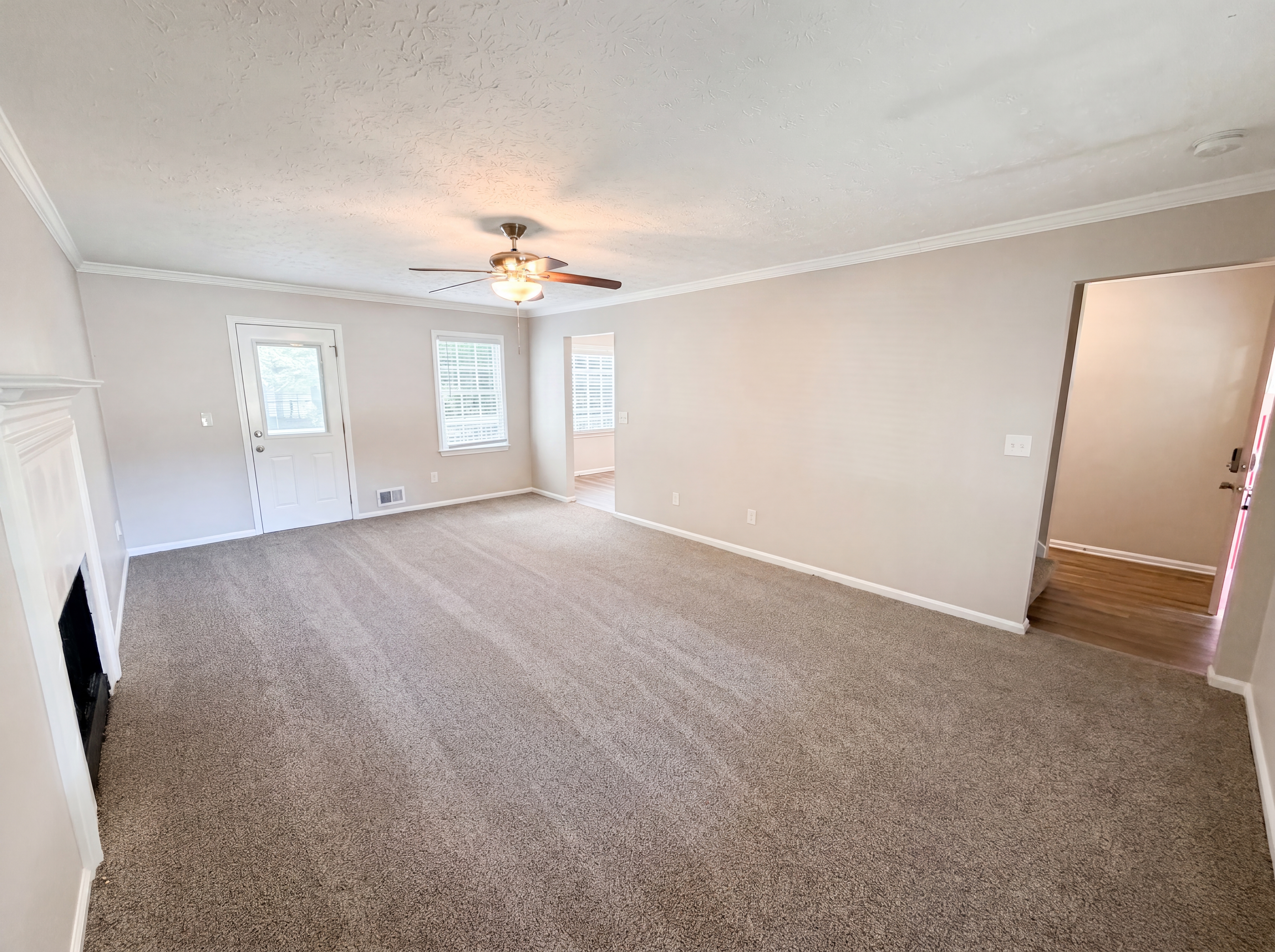 Photo 7 of 23 of 4078 Tara Ct, Loganville, GA