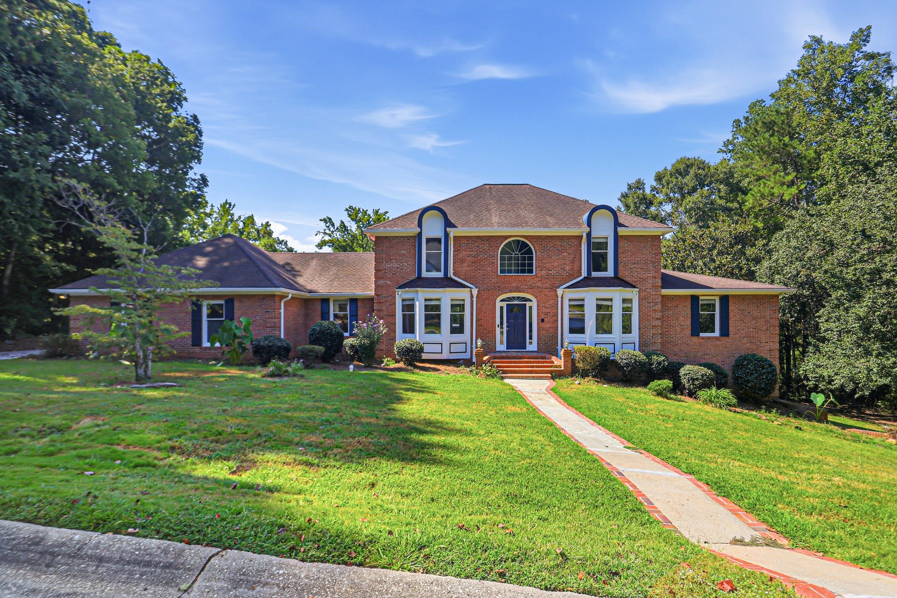 Photo 1 of 1102 Timber Glen Ct SW