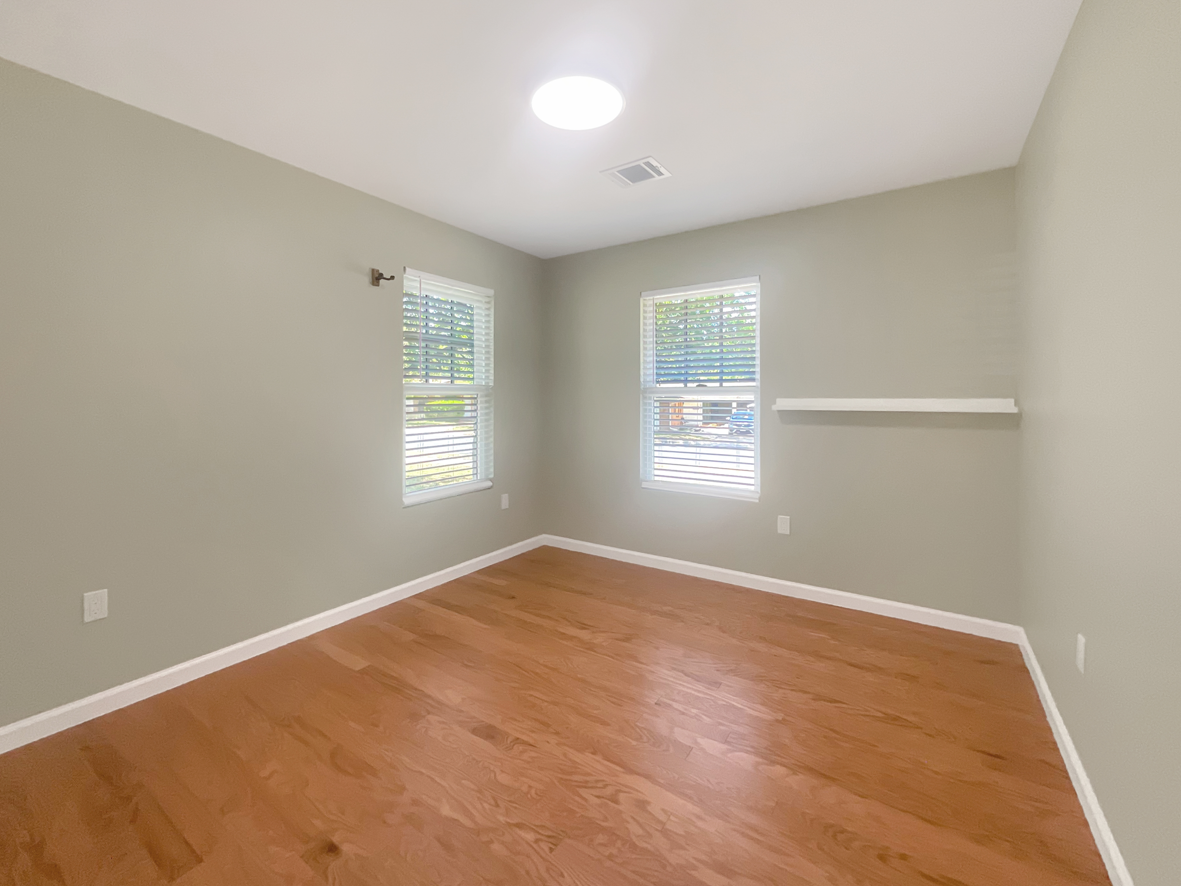 Photo 13 of 21 of 8801 Parkfield Dr, Austin, TX