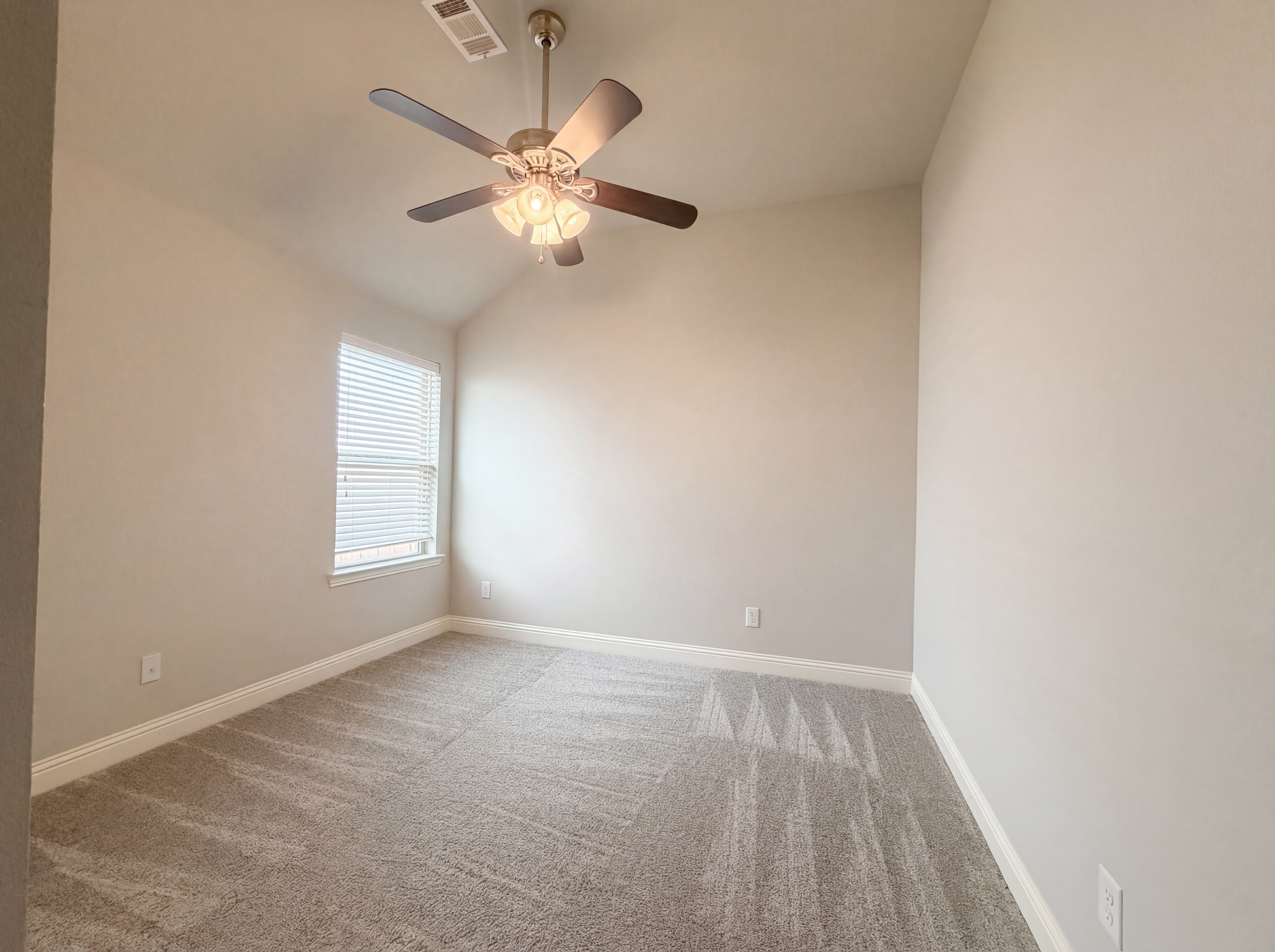 Photo 12 of 19 of 2613 Oak Blossom Dr, McKinney, TX
