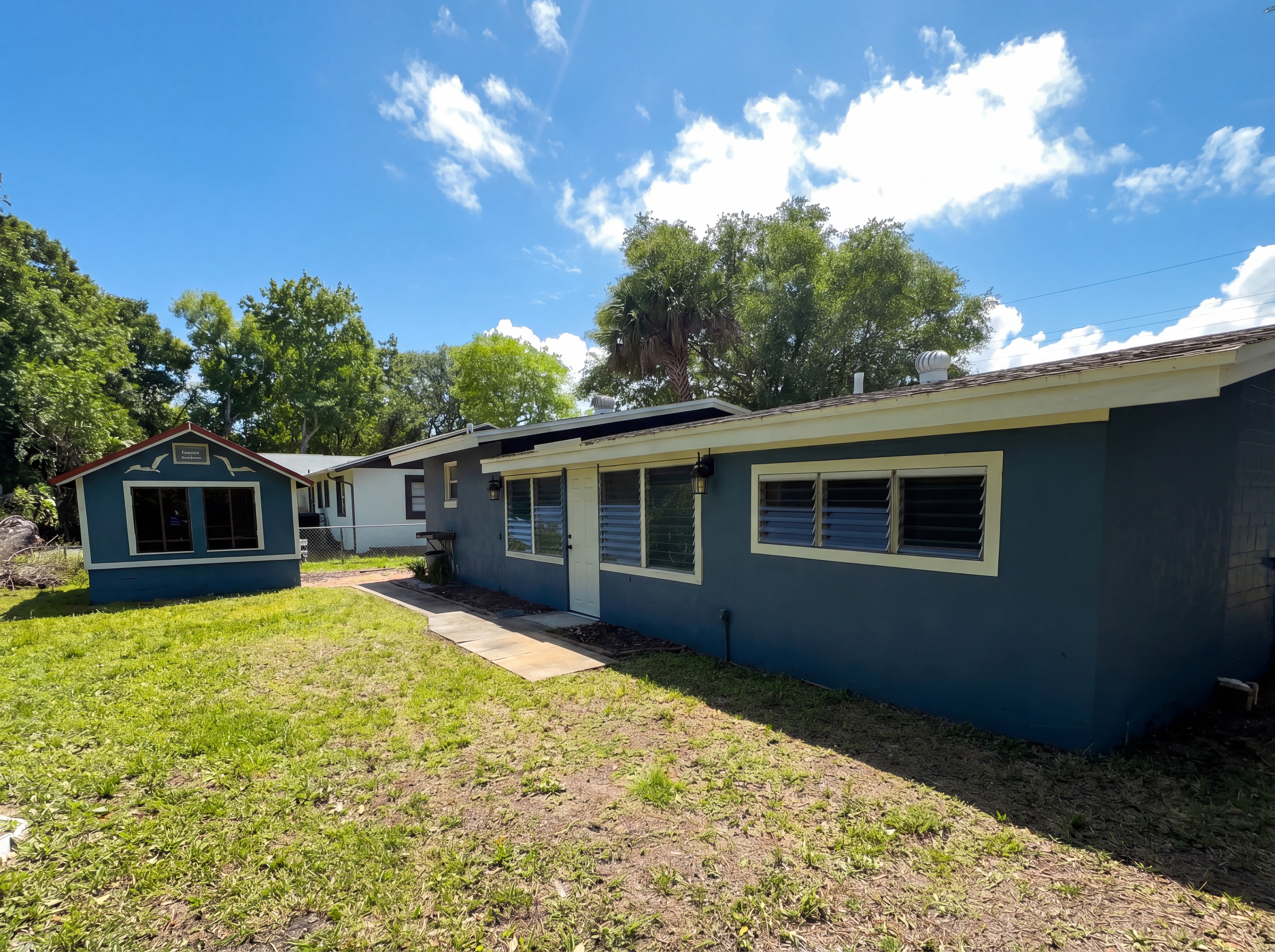 Photo 16 of 19 of 1385 Bender Ave, Daytona Beach, FL