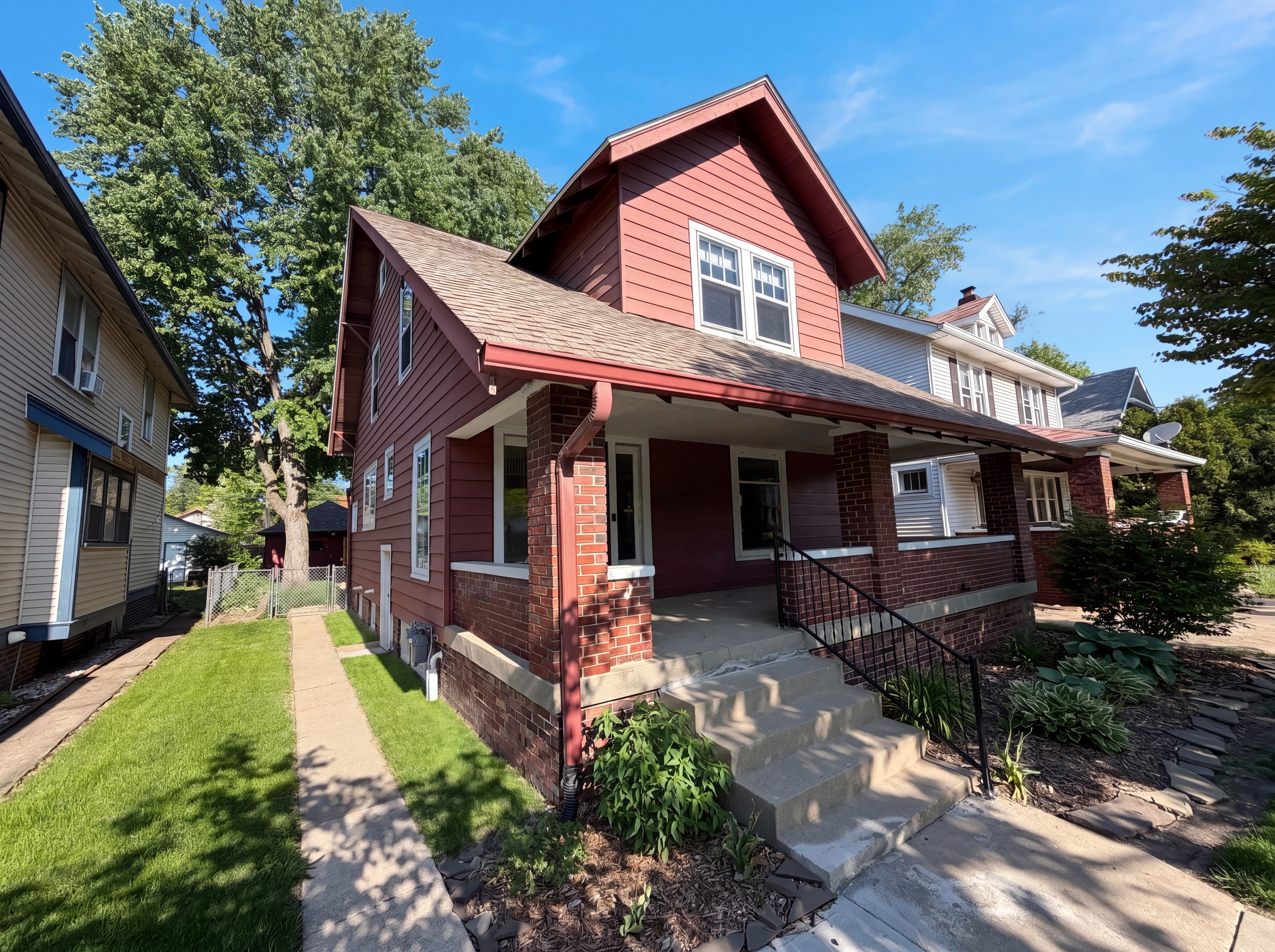 Photo 17 of 23 of 524 N Riley Ave, Indianapolis, IN
