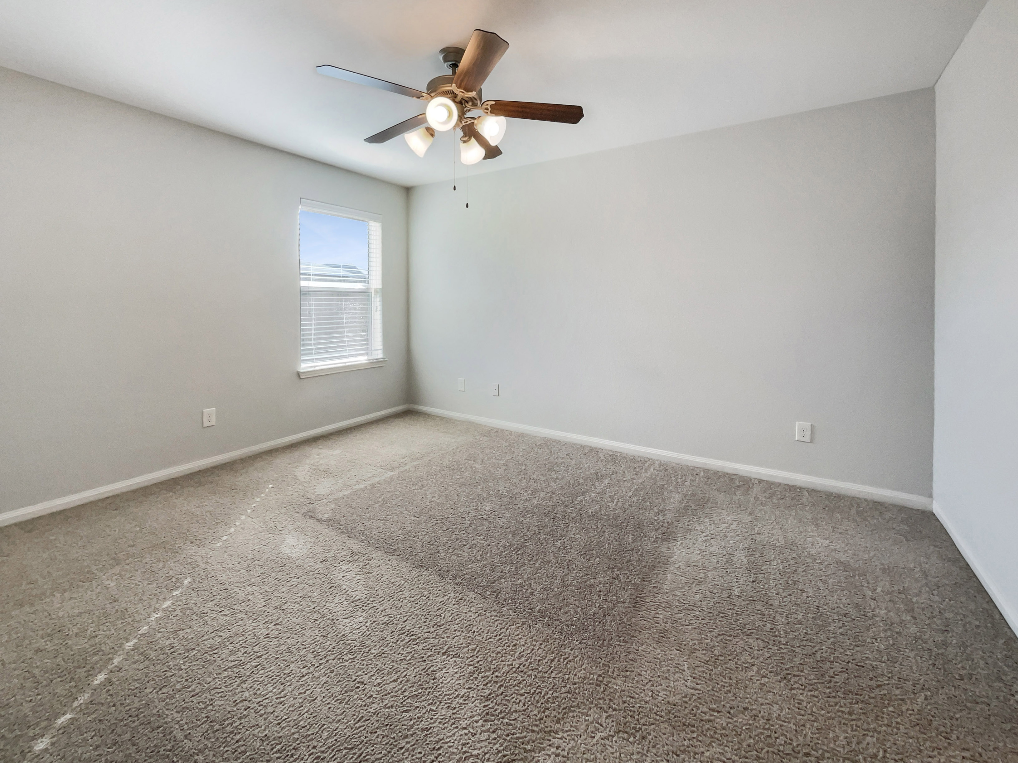 Photo 12 of 17 of 28025 Irving Dr, Magnolia, TX