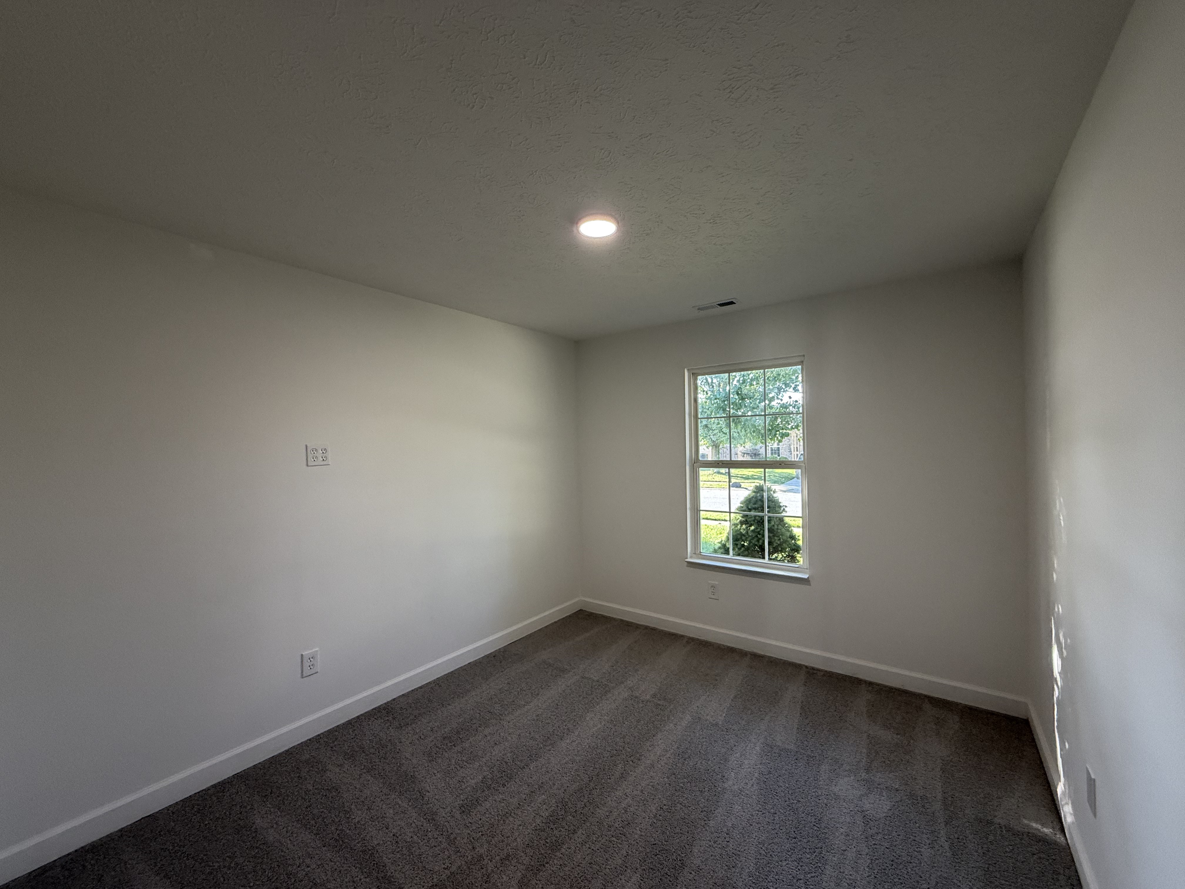 Photo 12 of 20 of 8051 Painted Pony Dr, Indianapolis, IN