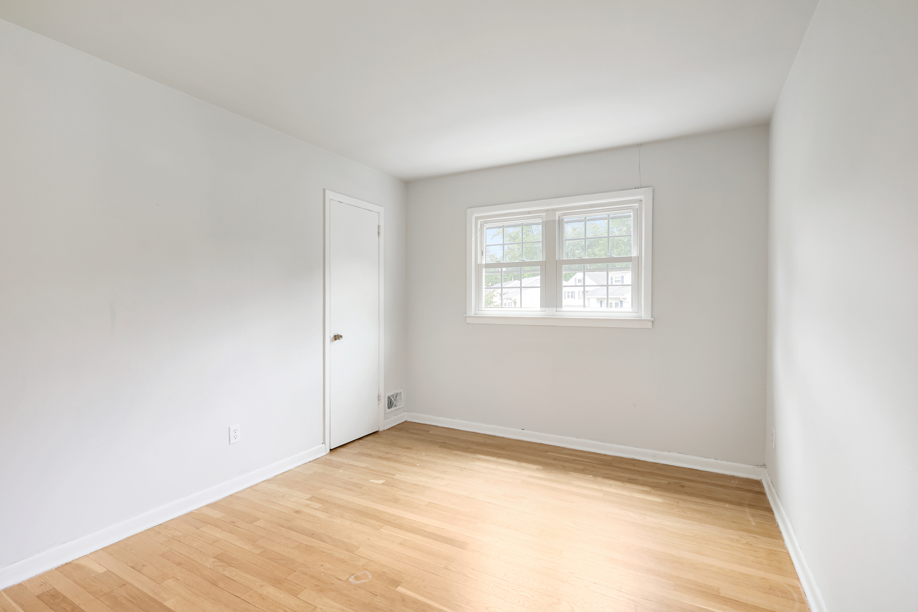 Photo 21 of 39 of 78-80 Parkside Rd, Plainfield, NJ 07060, Plainfield, NJ