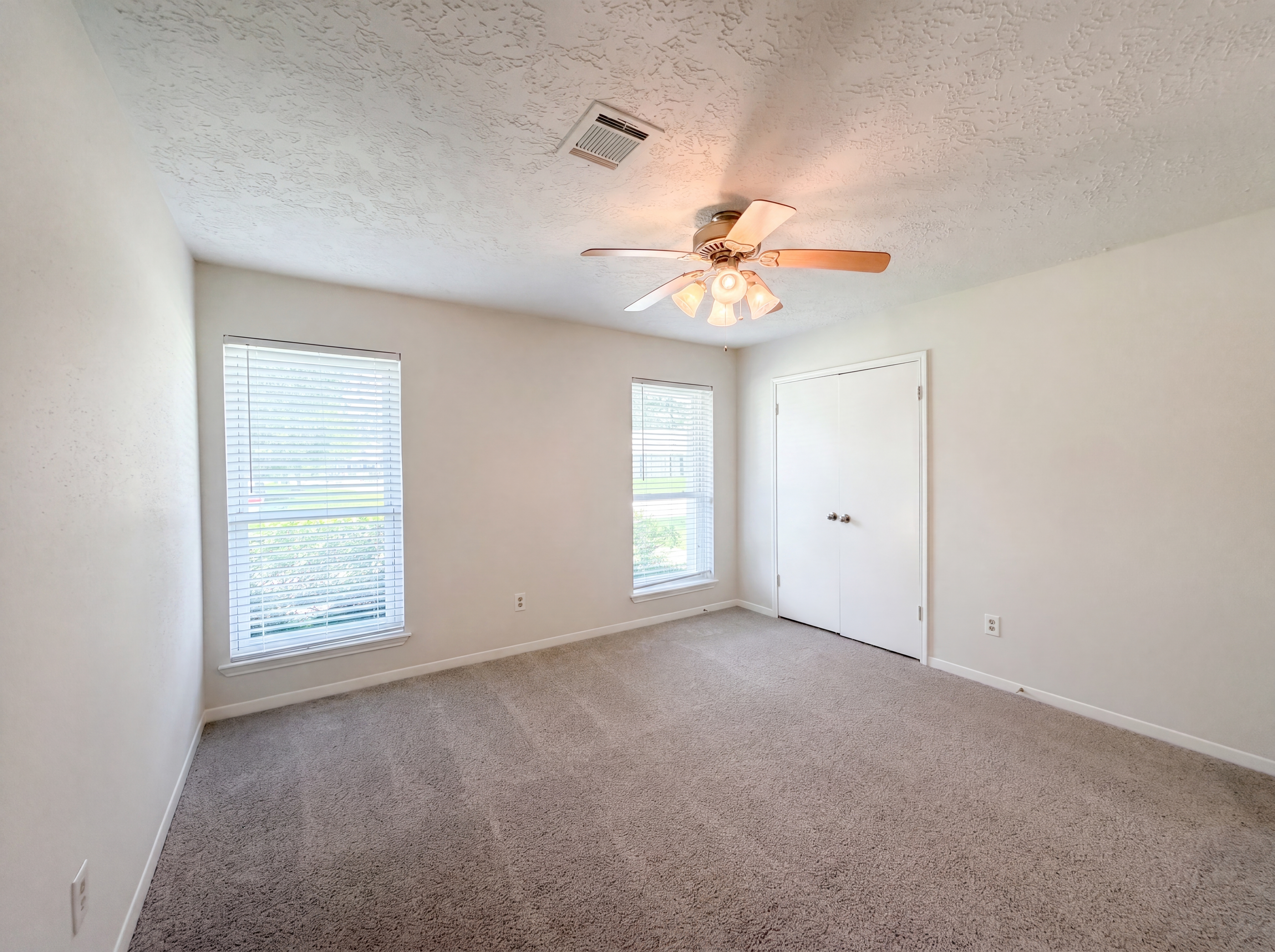 Photo 12 of 18 of 2503 Whispering Springs Dr, Spring, TX