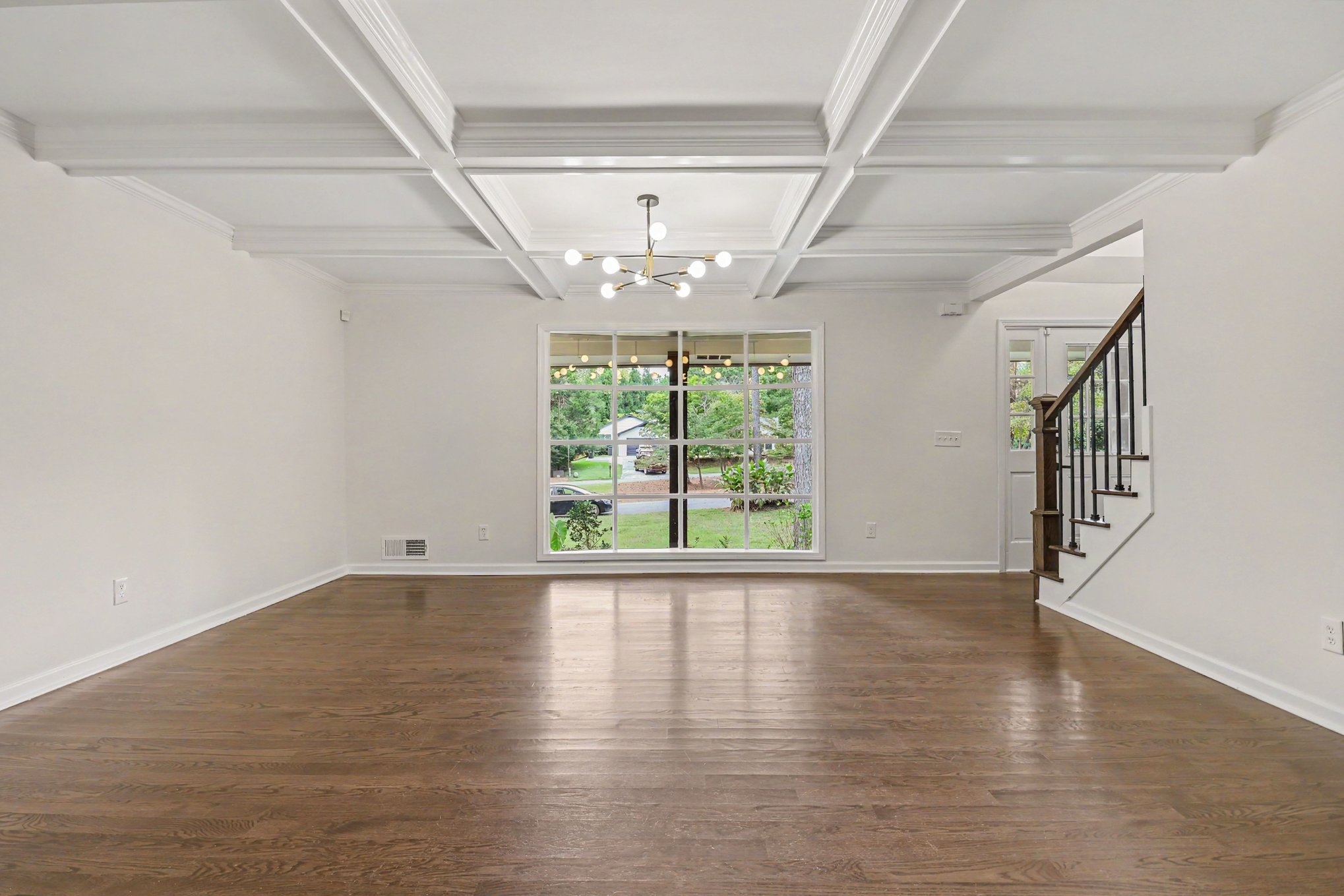 Photo 8 of 20 of 1772 Huntingford Dr, Marietta, GA