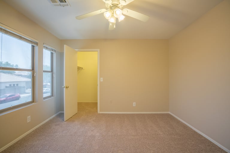 Photo 19 of 33 - 22274 N 106th Ln, Peoria, AZ 85383