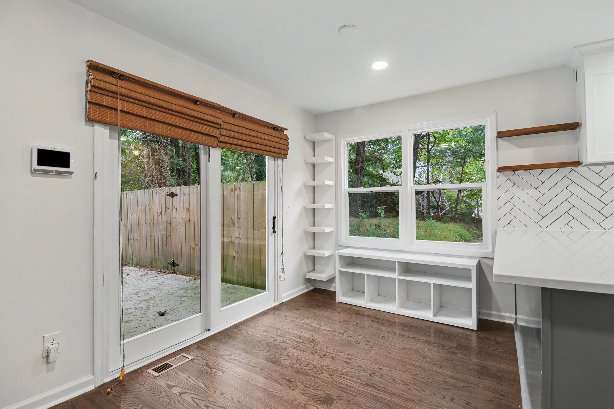 Photo 6 of 20 of 1772 Huntingford Dr, Marietta, GA