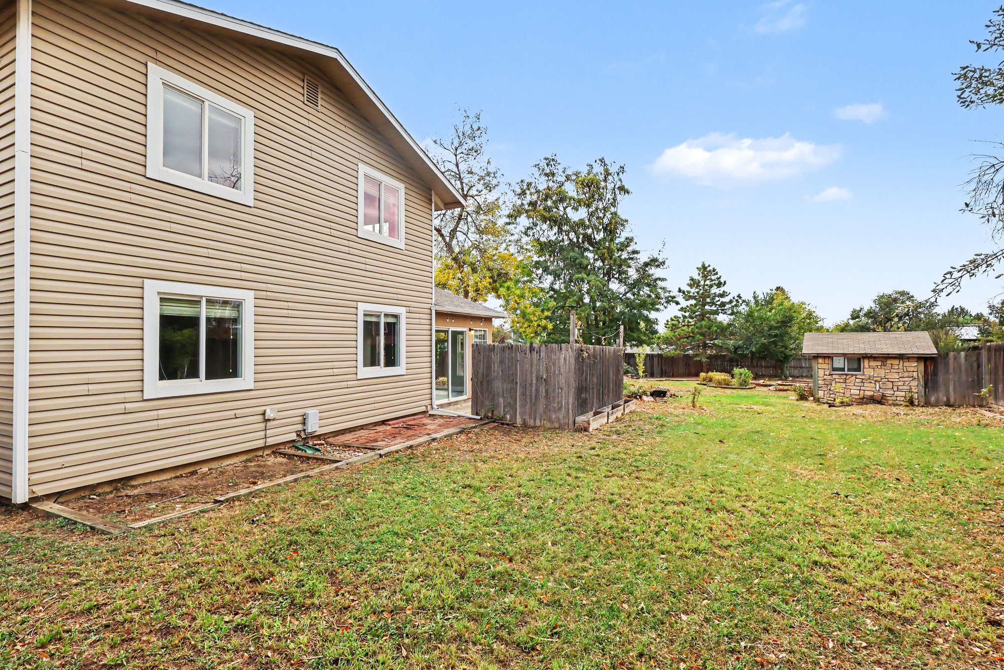 Photo 5 of 20 of 701 Eldora Pl, Longmont, CO