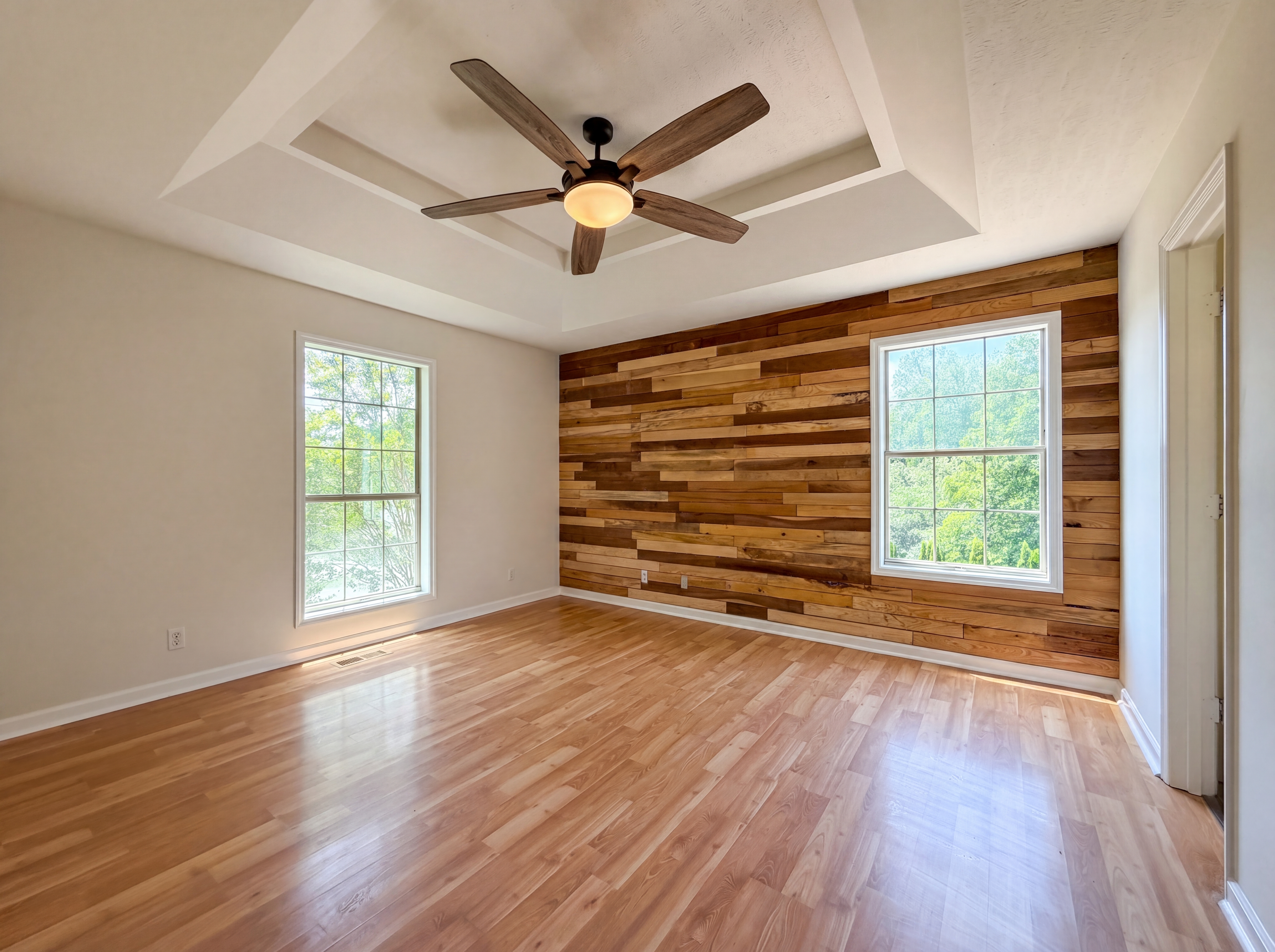 Photo 4 of 15 of 1037 Shadowbrook Dr, Greenbrier, TN