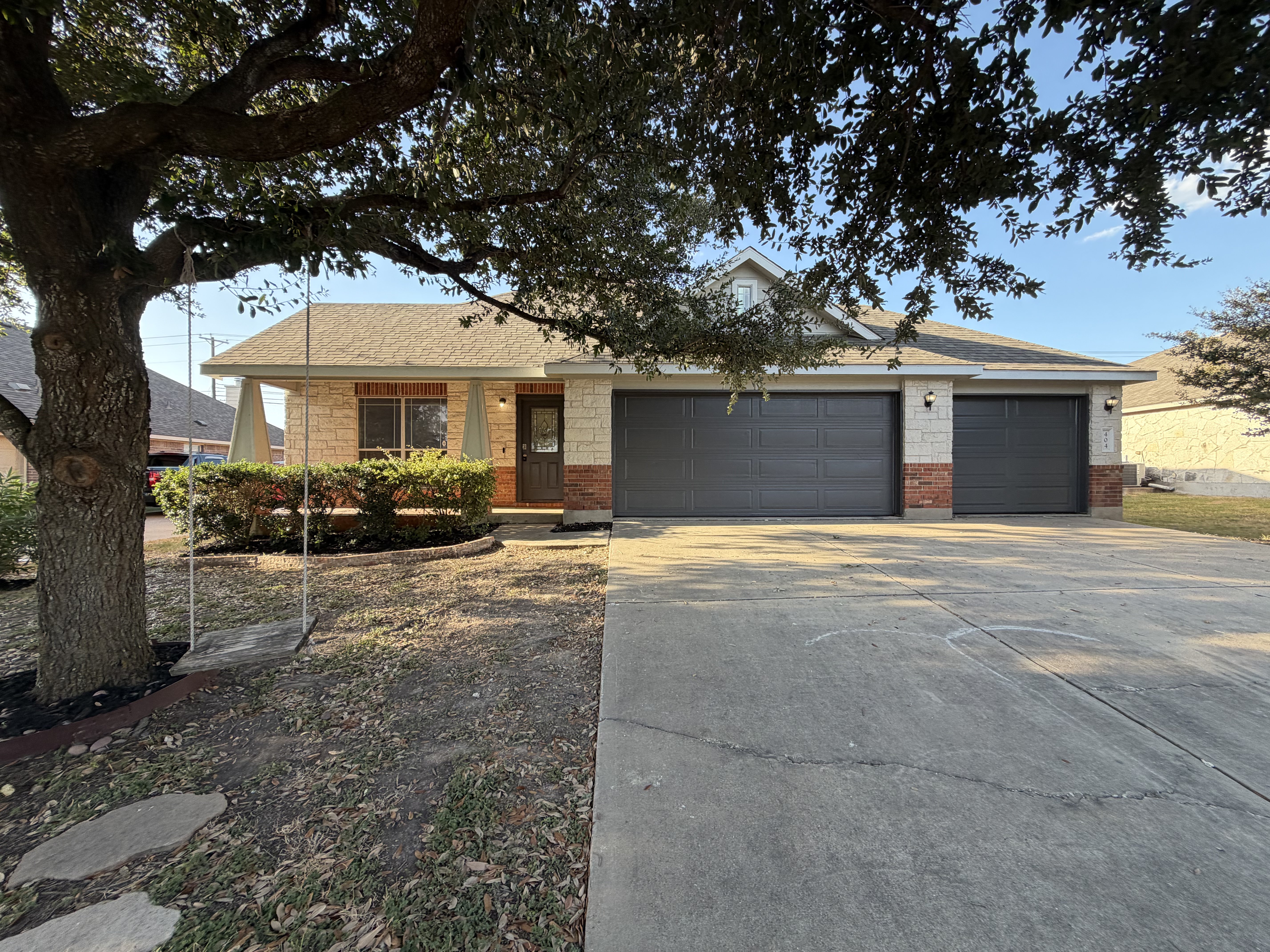 Photo 18 of 19 of 404 Timothy John Dr, Pflugerville, TX