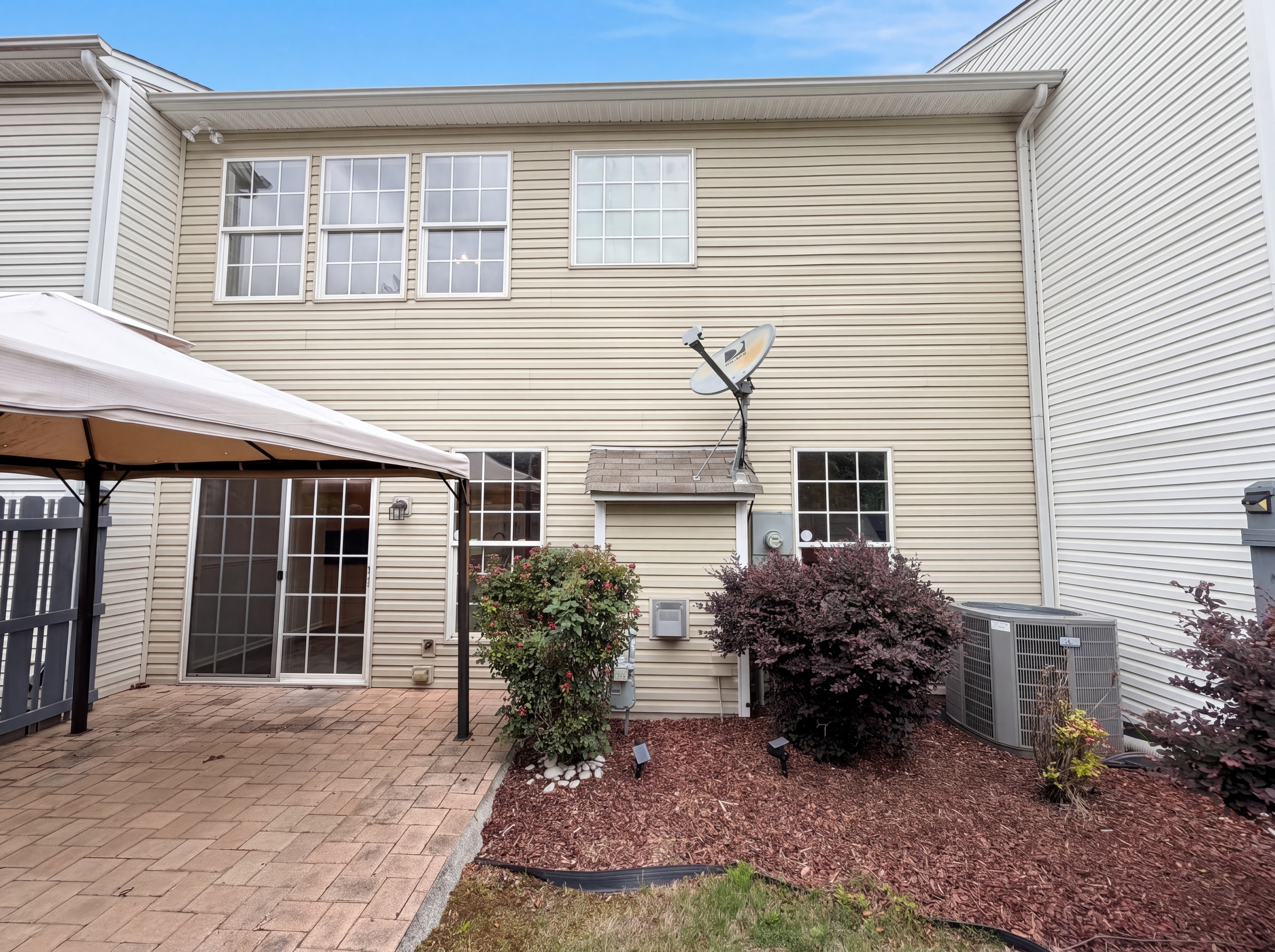 Photo 5 of 19 of 11747 Huxley Rd, Charlotte, NC