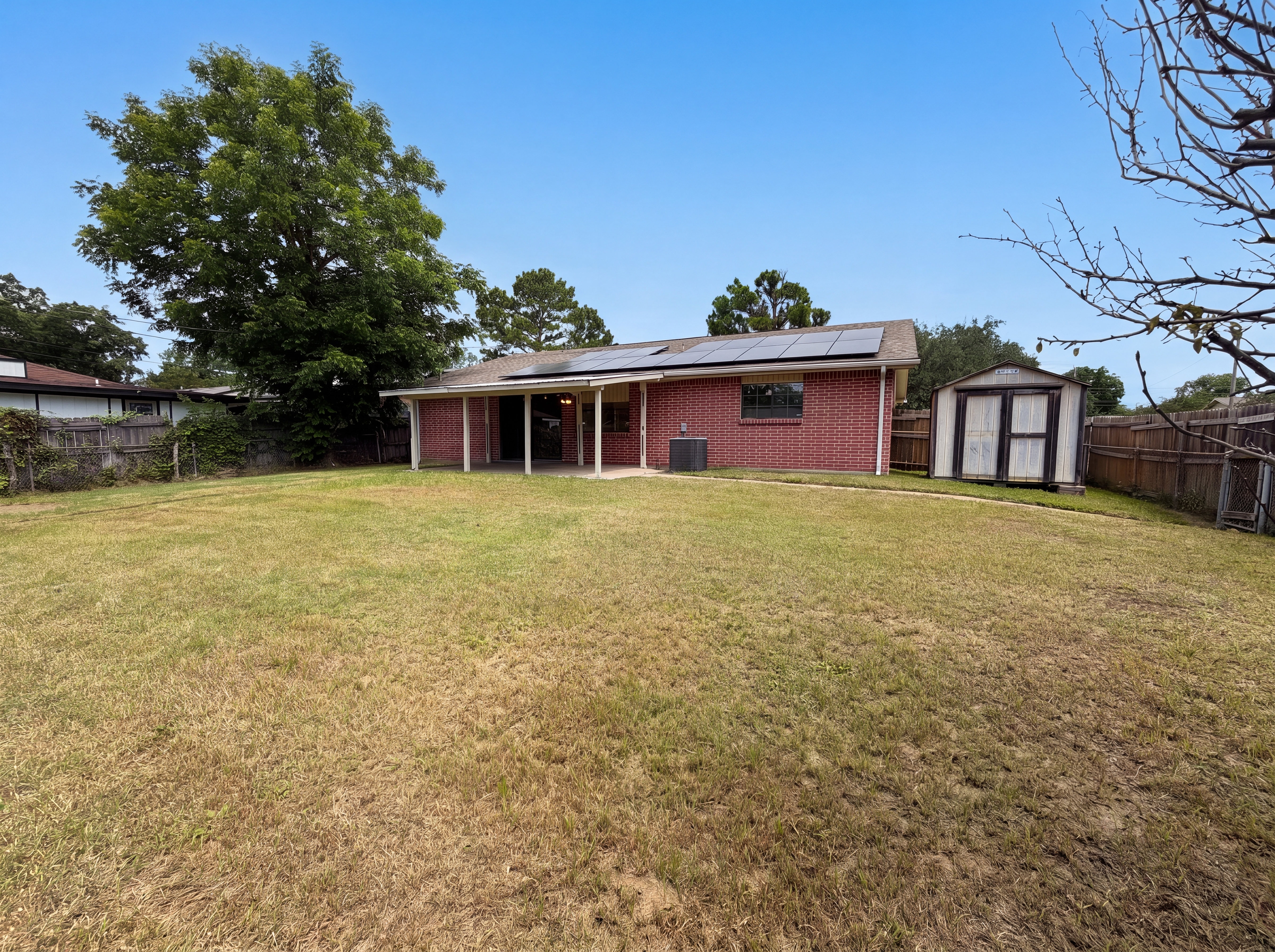Photo 28 of 29 of 1102 Hillwood Dr, Lewisville, TX