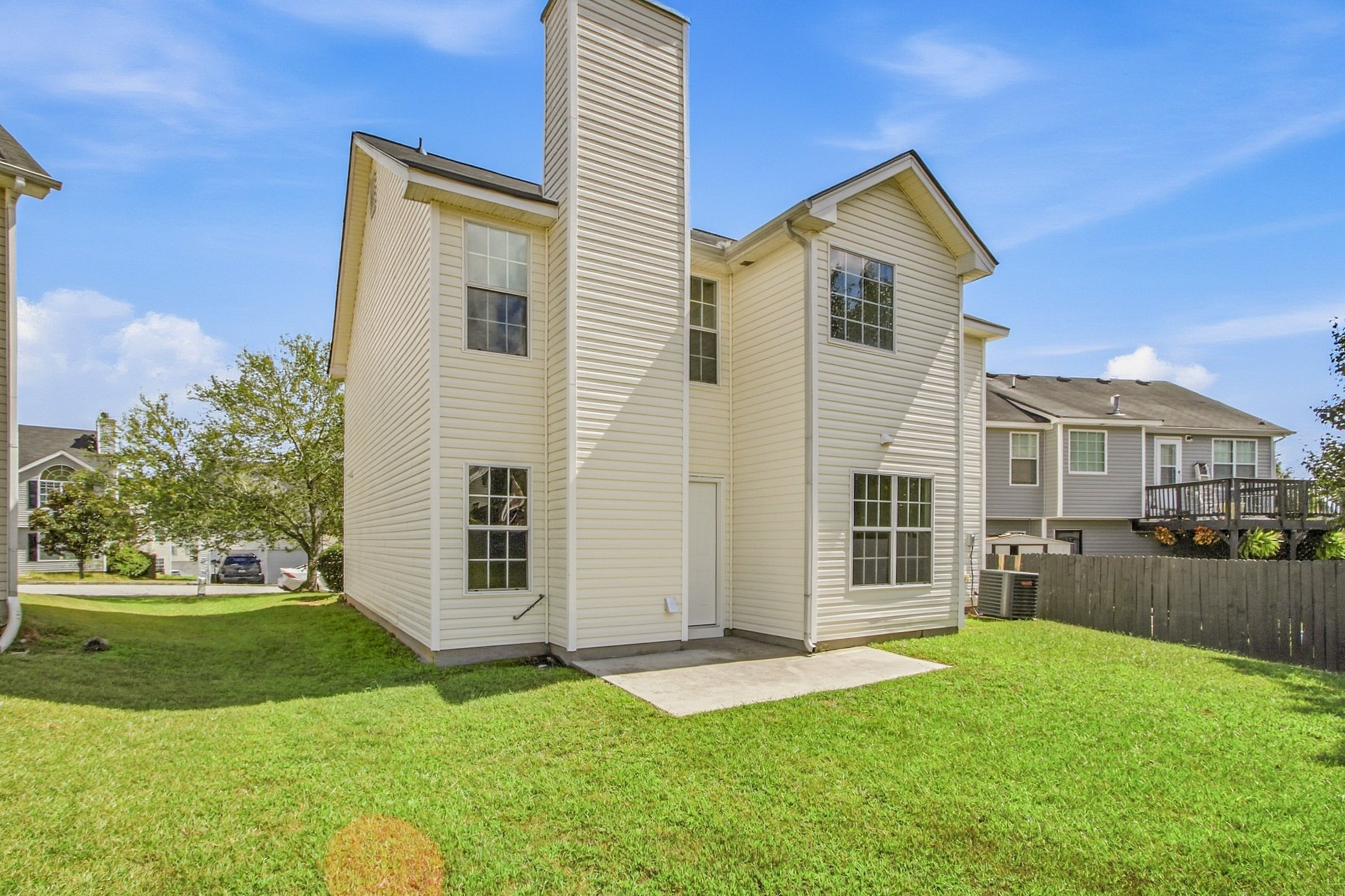 Photo 29 of 33 of 2571 S Hills, Riverdale, GA