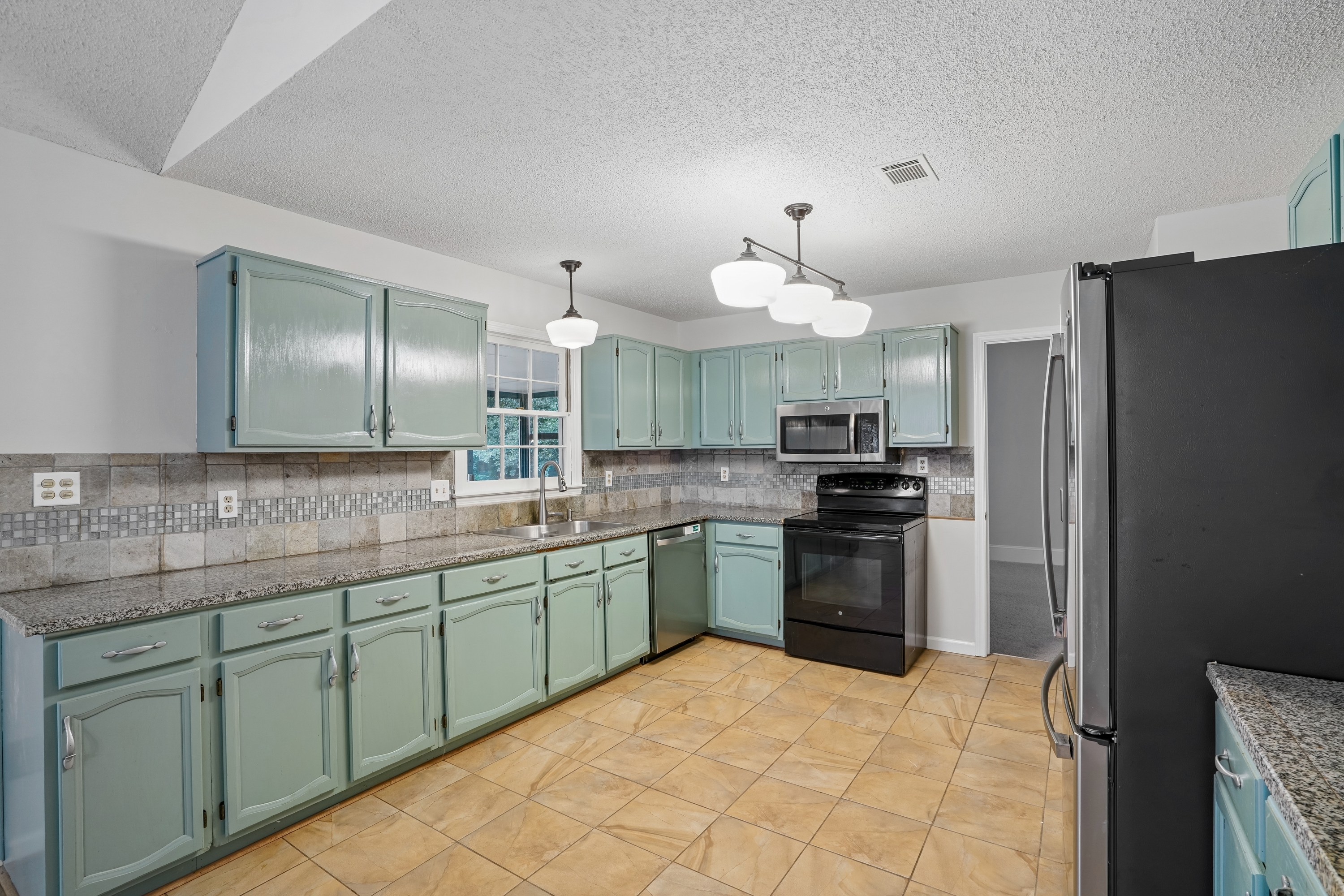 Photo 9 of 34 of 1254 Wynford Colony SW, Marietta, GA