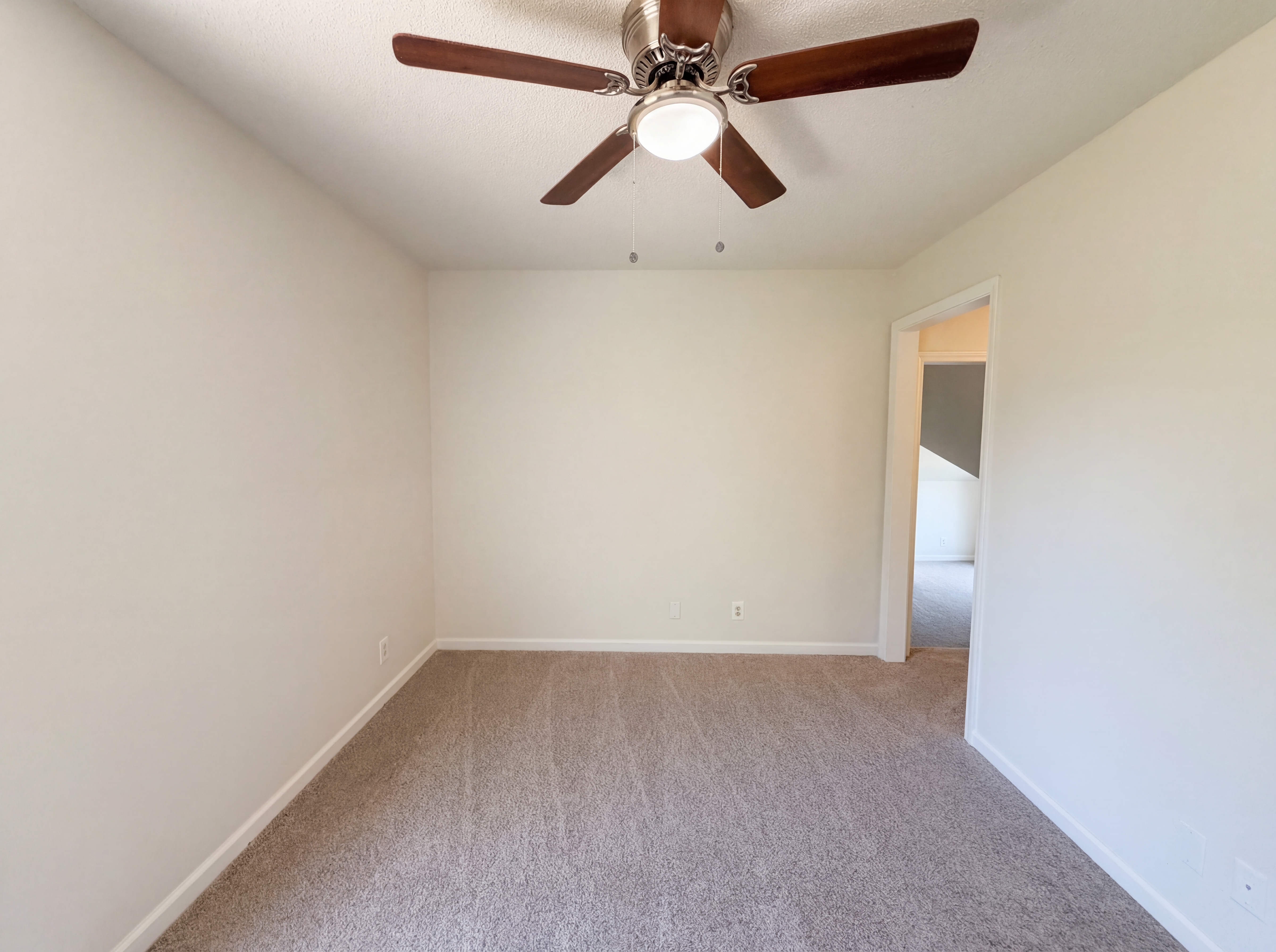 Photo 16 of 23 of 1666 Sparkleberry Dr, Clarksville, TN