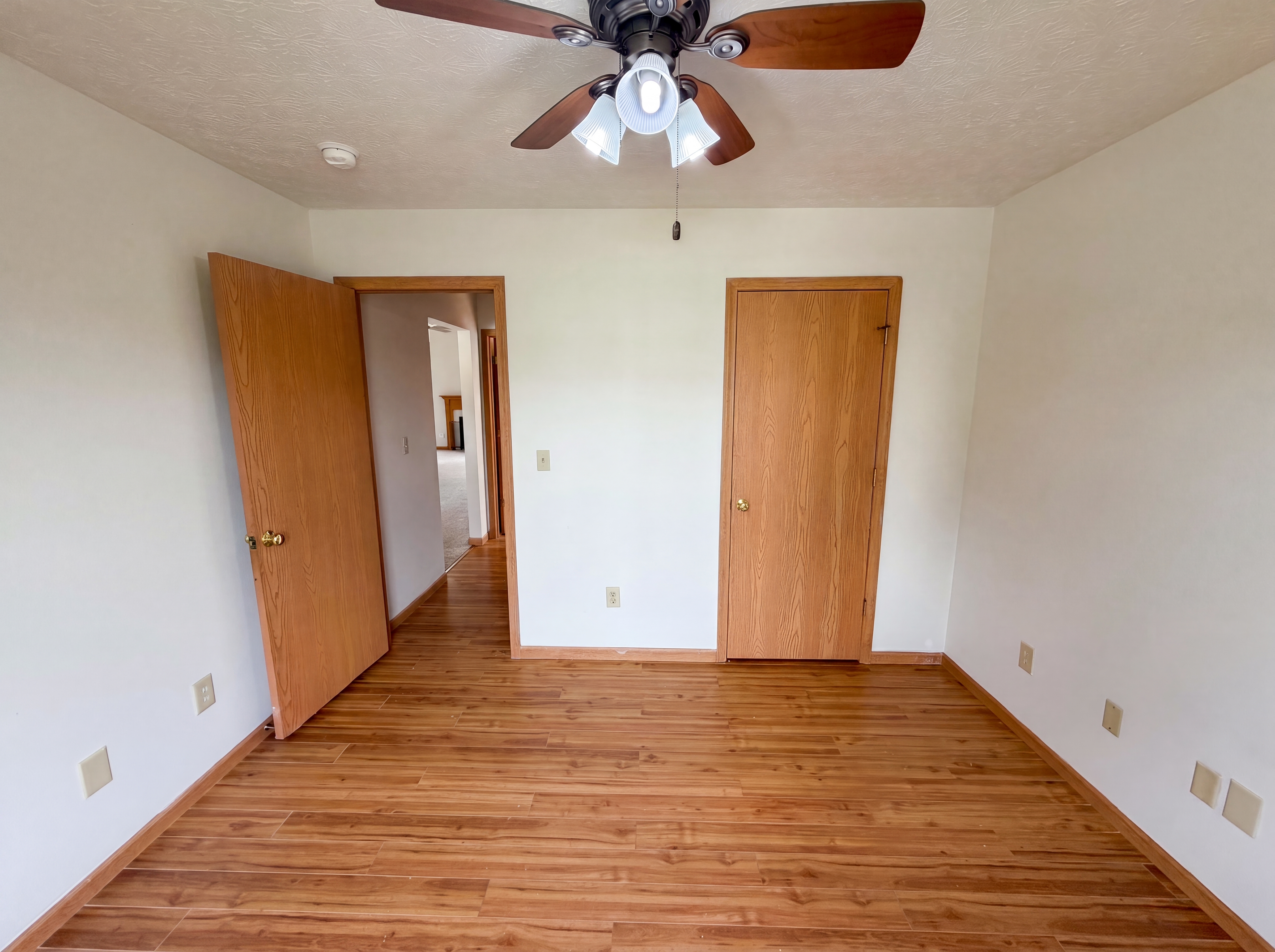Photo 8 of 25 of 3600 Bluff Gap Dr, Grove City, OH