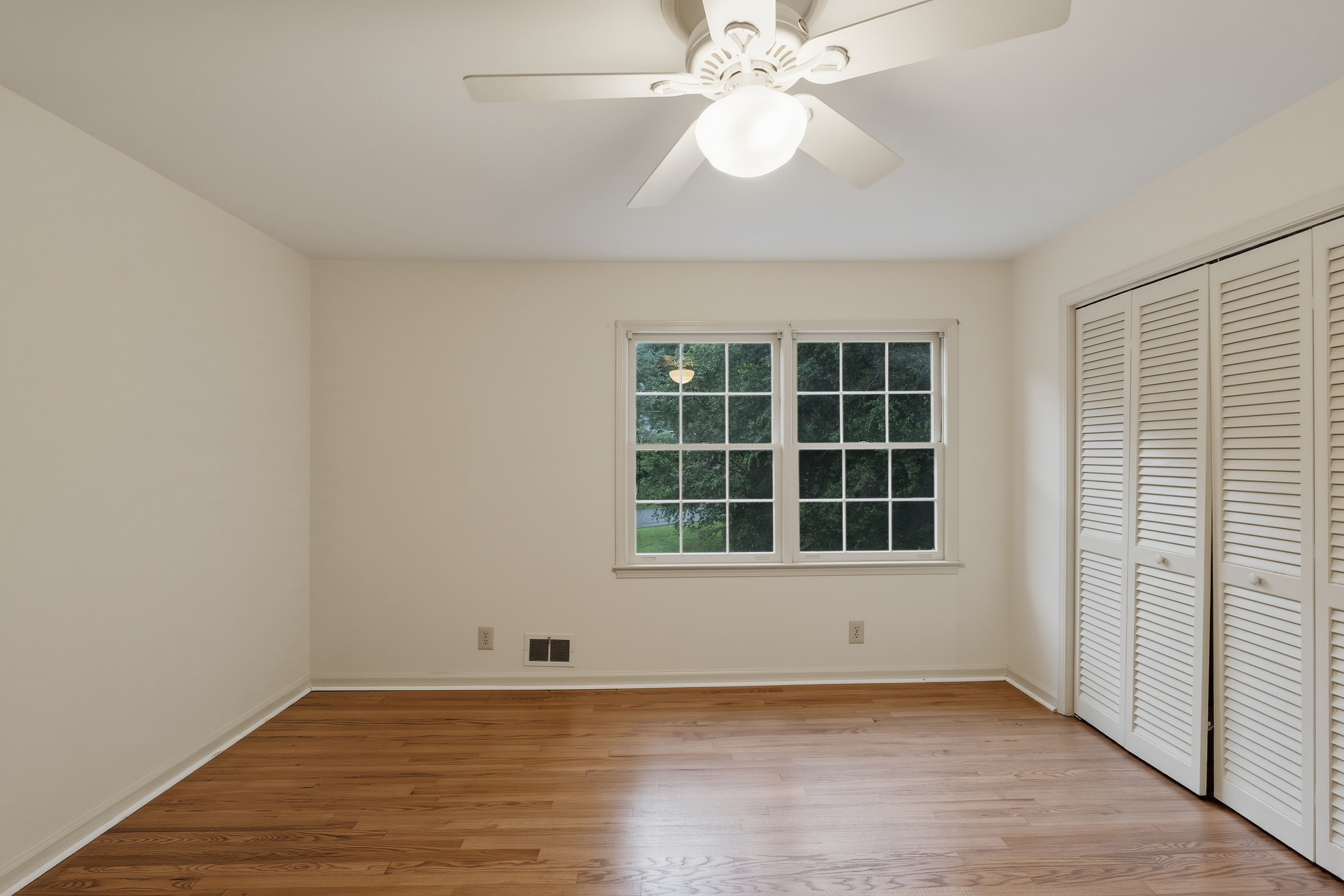 Photo 15 of 29 of 3969 Briaridge Cir, Atlanta, GA