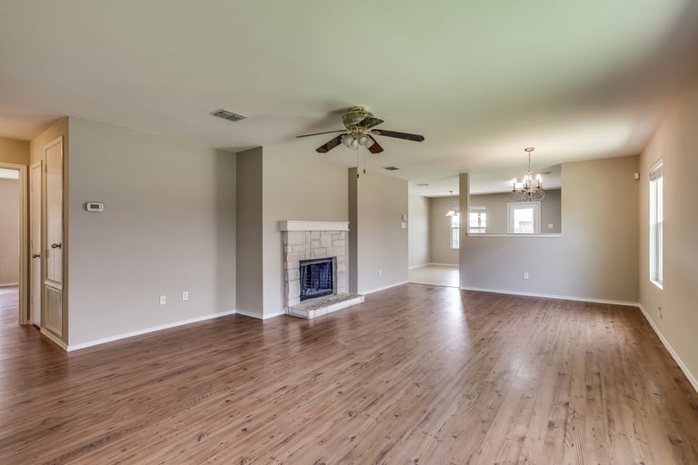 Photo 5 of 14 - 3003 Misty Way Dr, Wylie, TX 75098