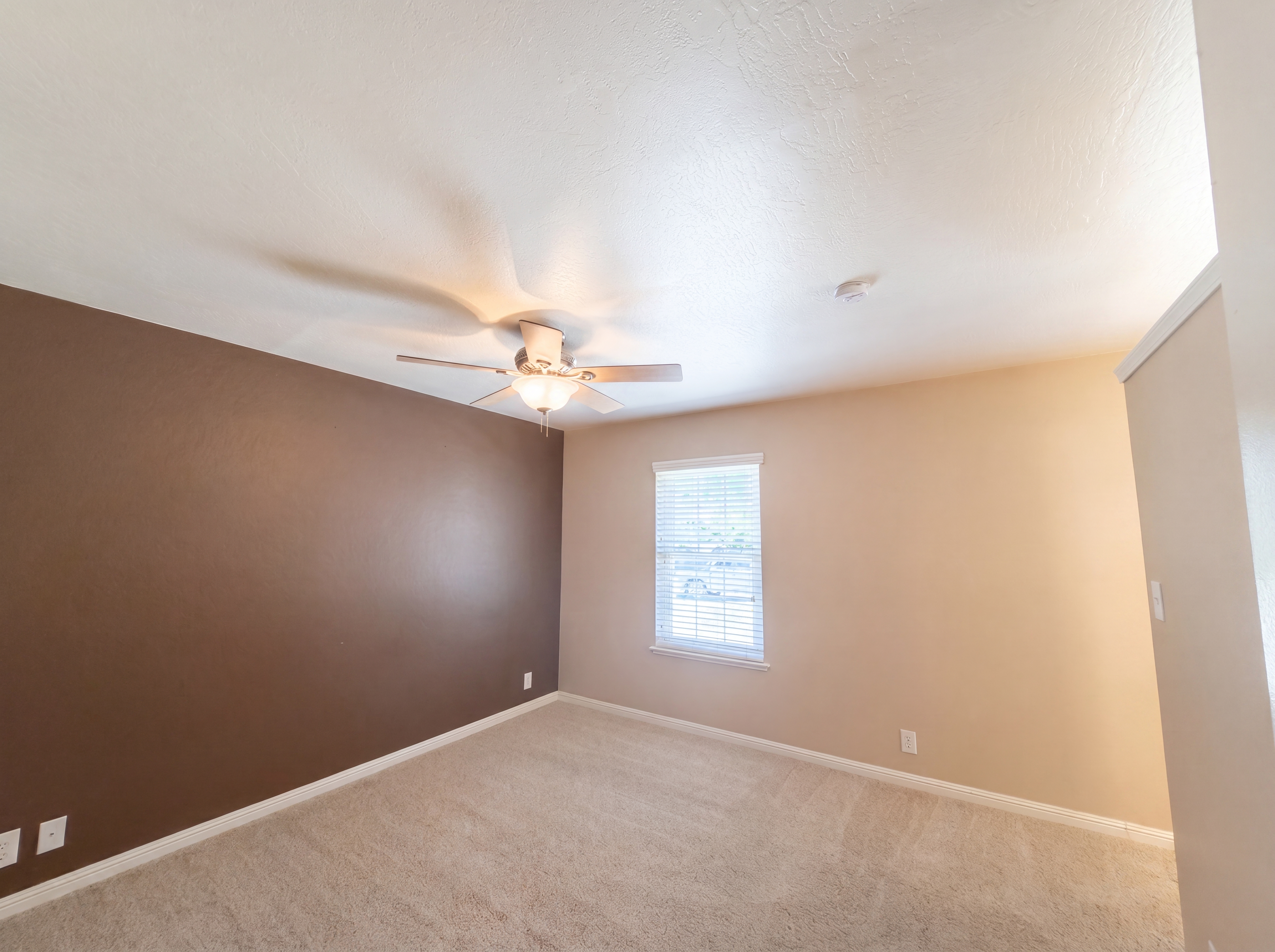 Photo 14 of 38 of 4828 Rockland Way, Fair Oaks, CA