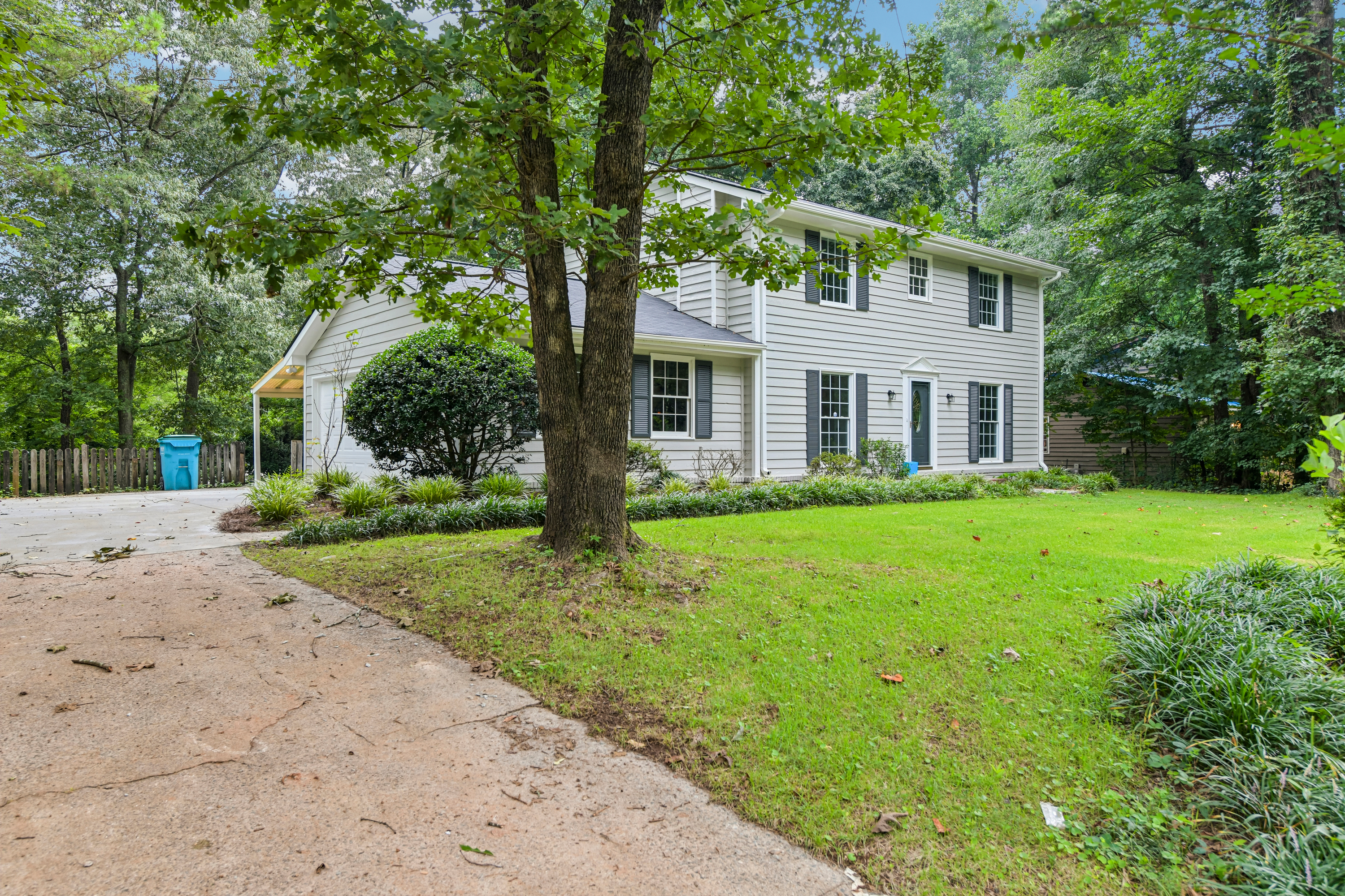 Photo 32 of 38 of 714 Continental Dr, Lawrenceville, GA