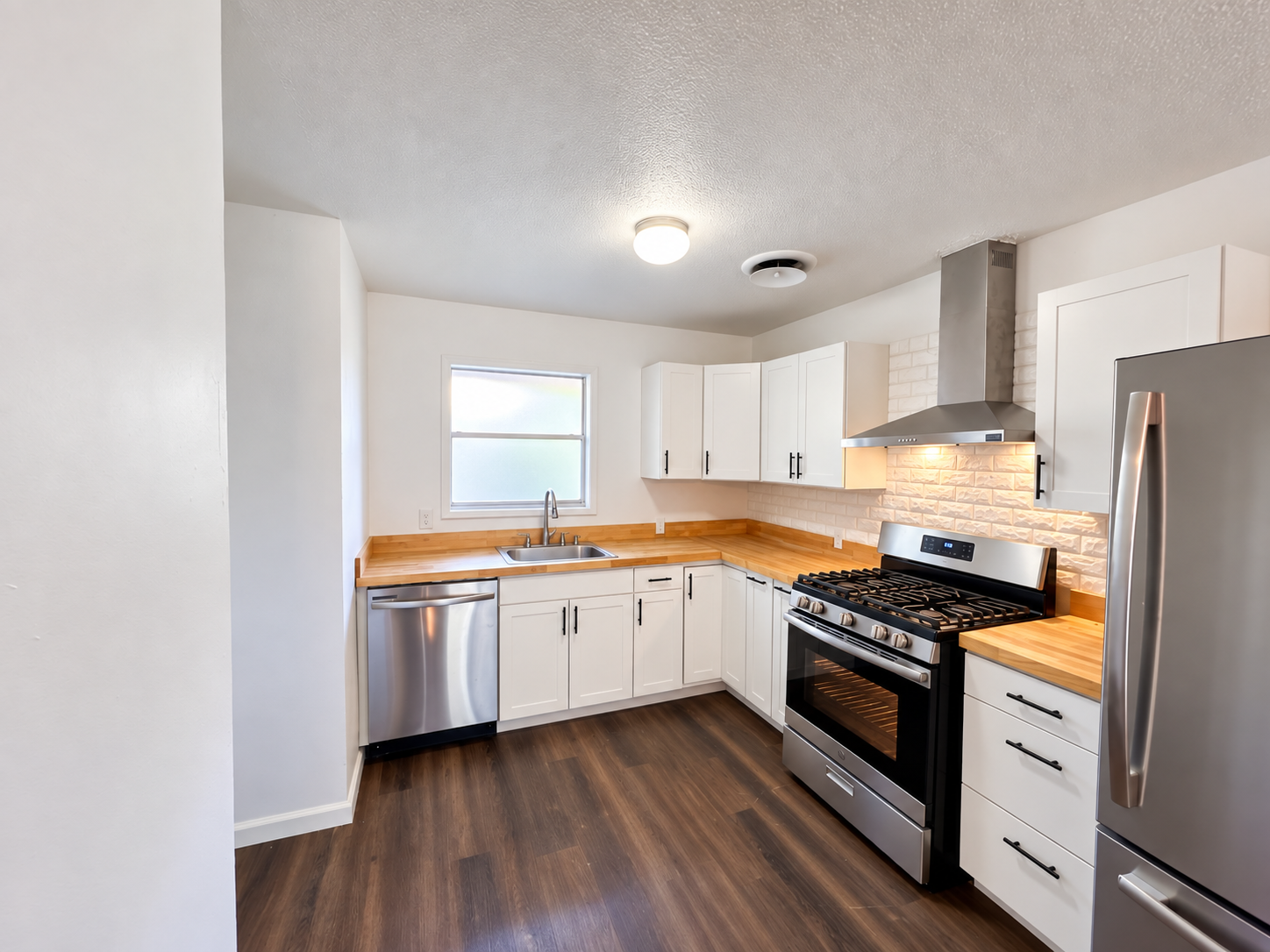 Photo 2 of 16 of 501 Ridge St, Copperas Cove, TX