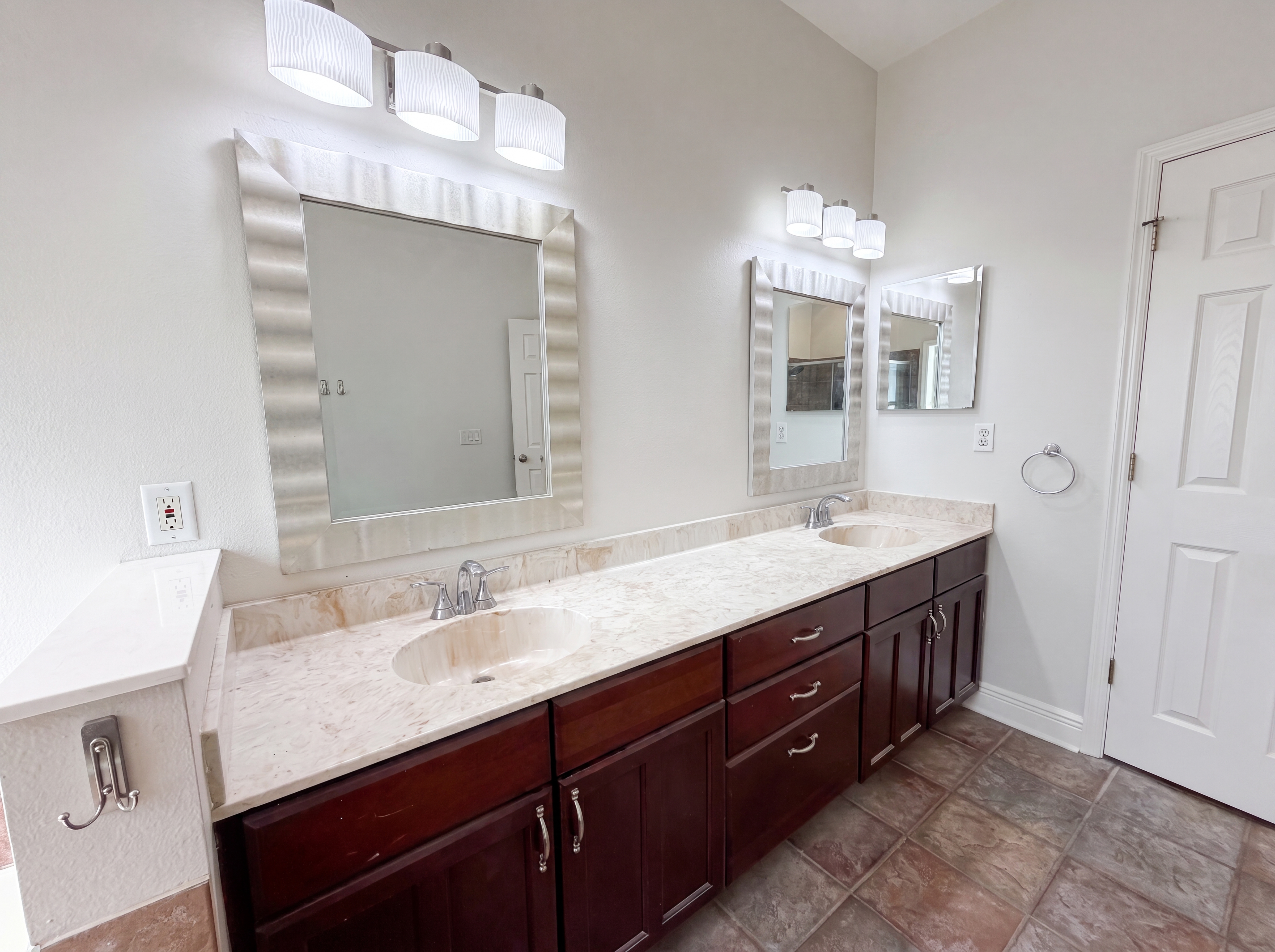 Photo 17 of 34 of 3379 Morelyn Crest Cir, Orlando, FL