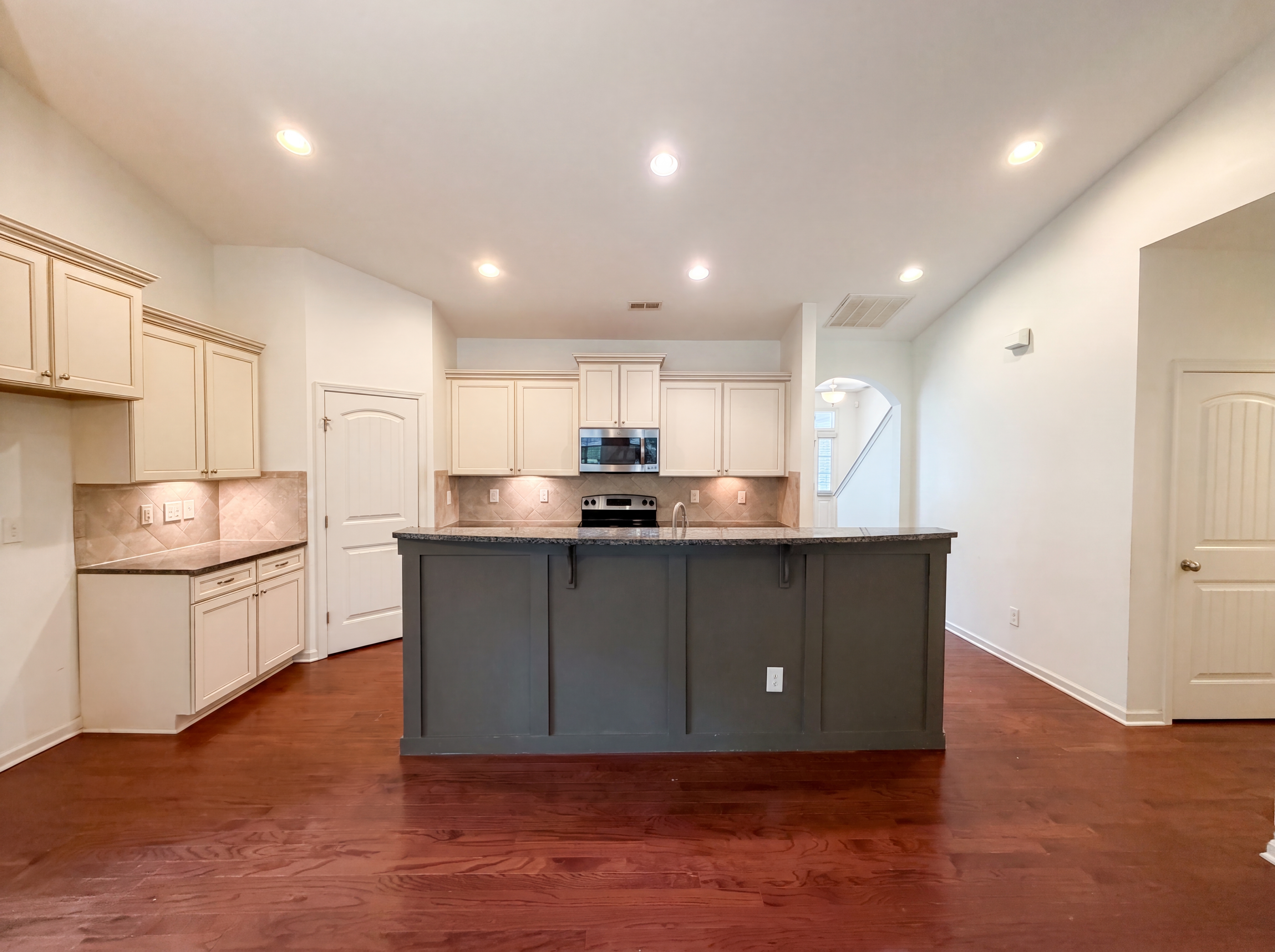 Photo 11 of 26 of 6621 Blalock Forest Dr, Willow Spring, NC