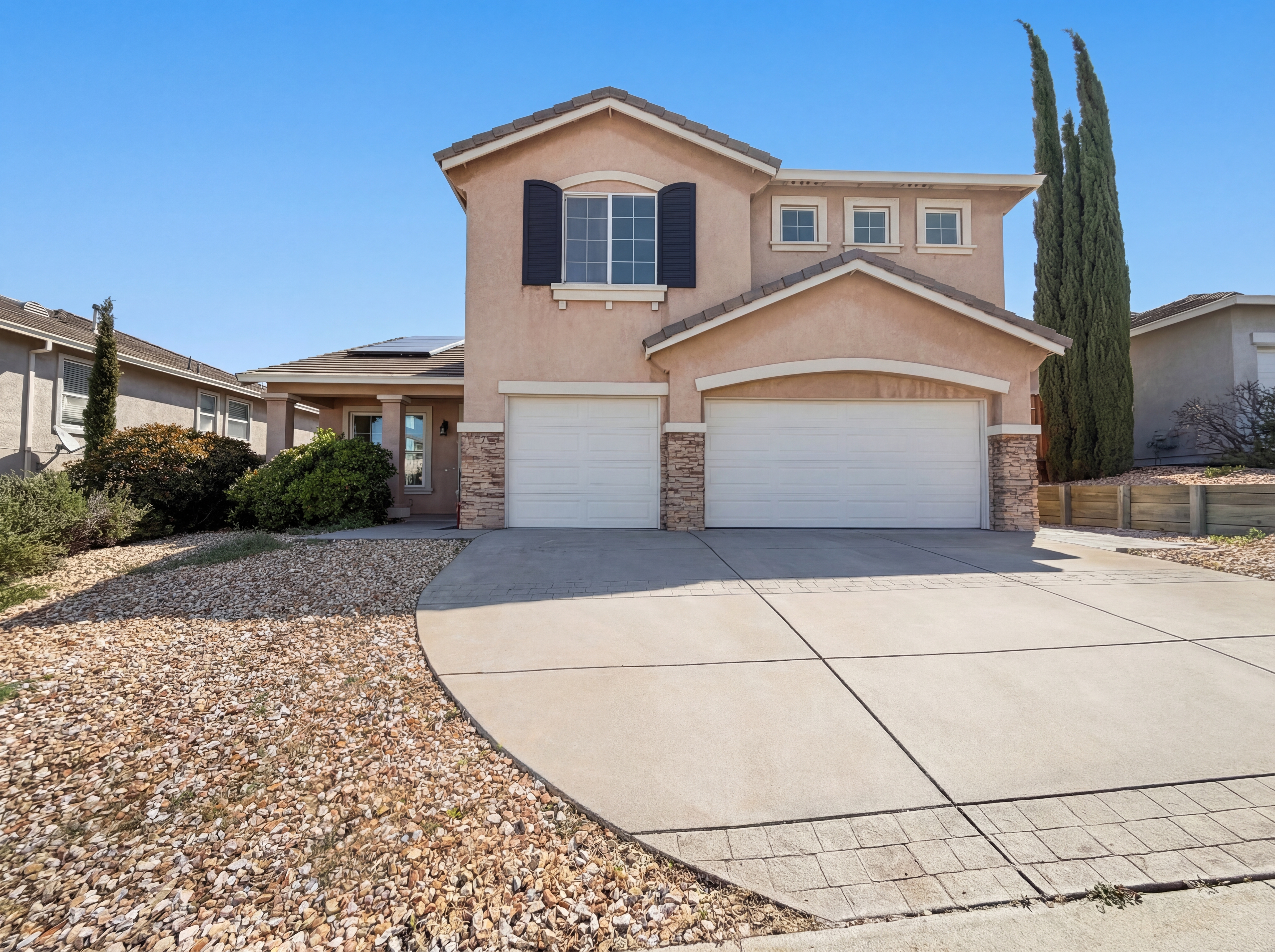 Photo 11 of 47 of 1257 Brooktrail Dr, Pittsburg, CA