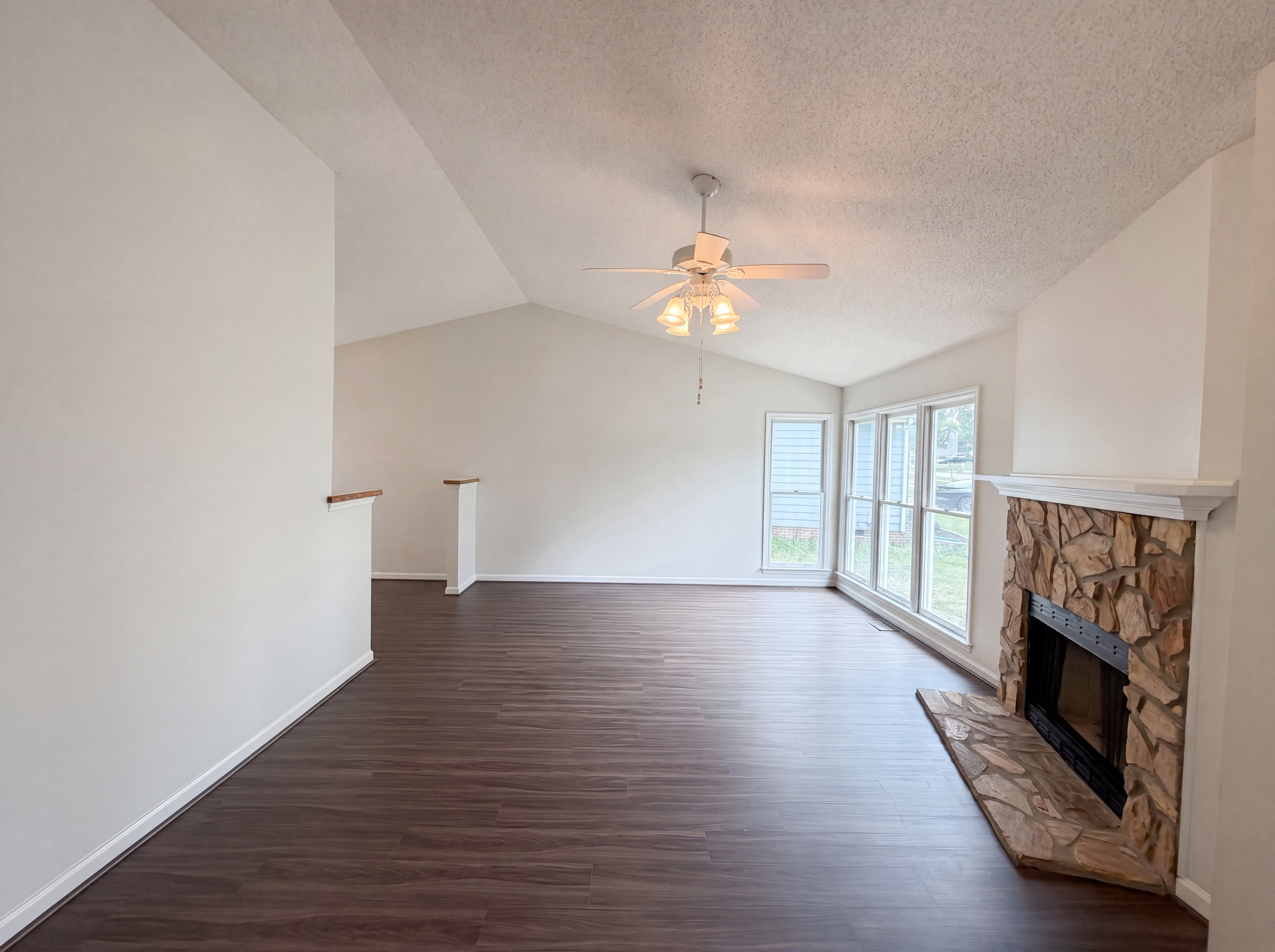 Photo 3 of 17 of 3117 Verdugo Dr, Raleigh, NC
