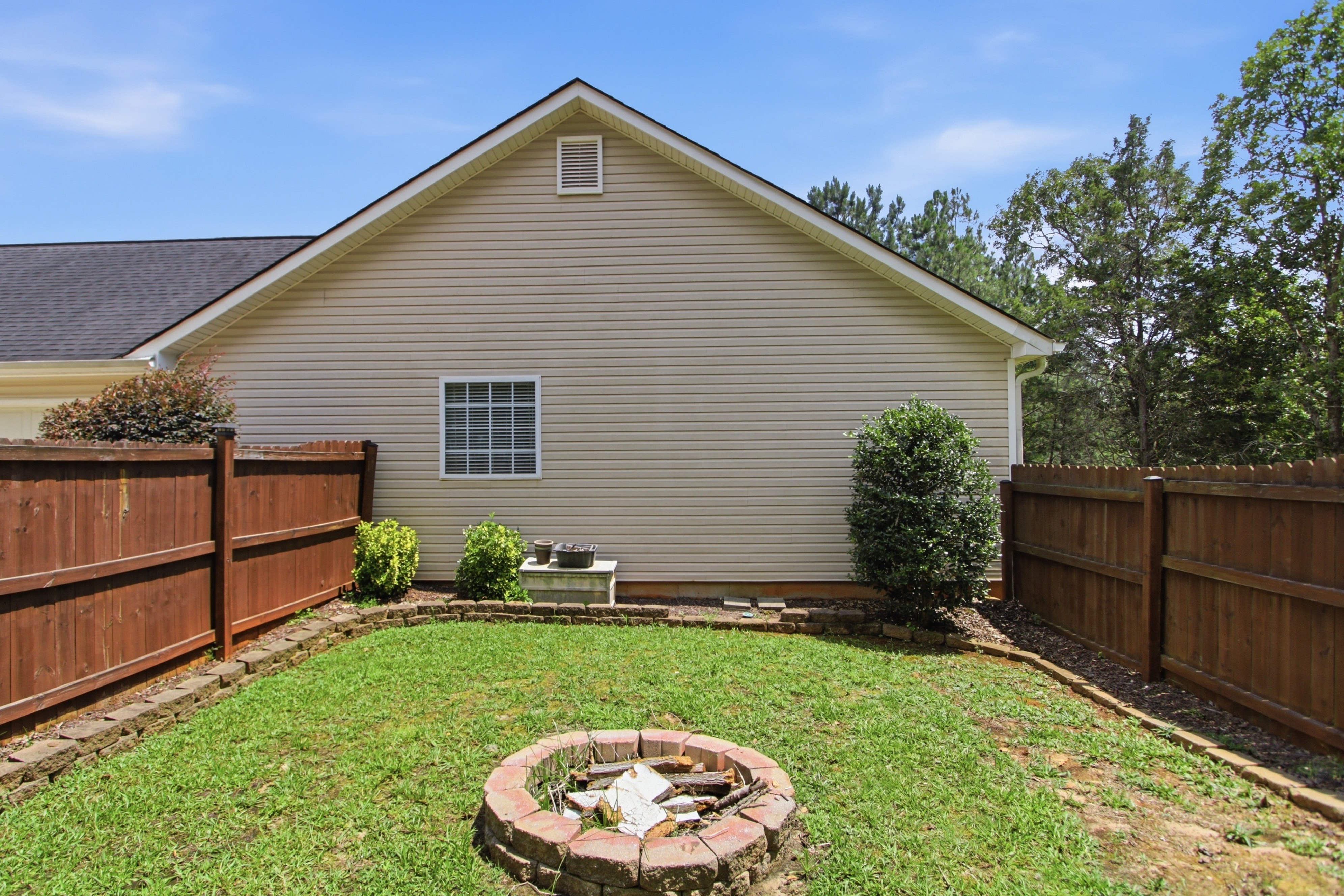 Photo 26 of 28 of 9458 Creekstone Ct, Villa Rica, GA