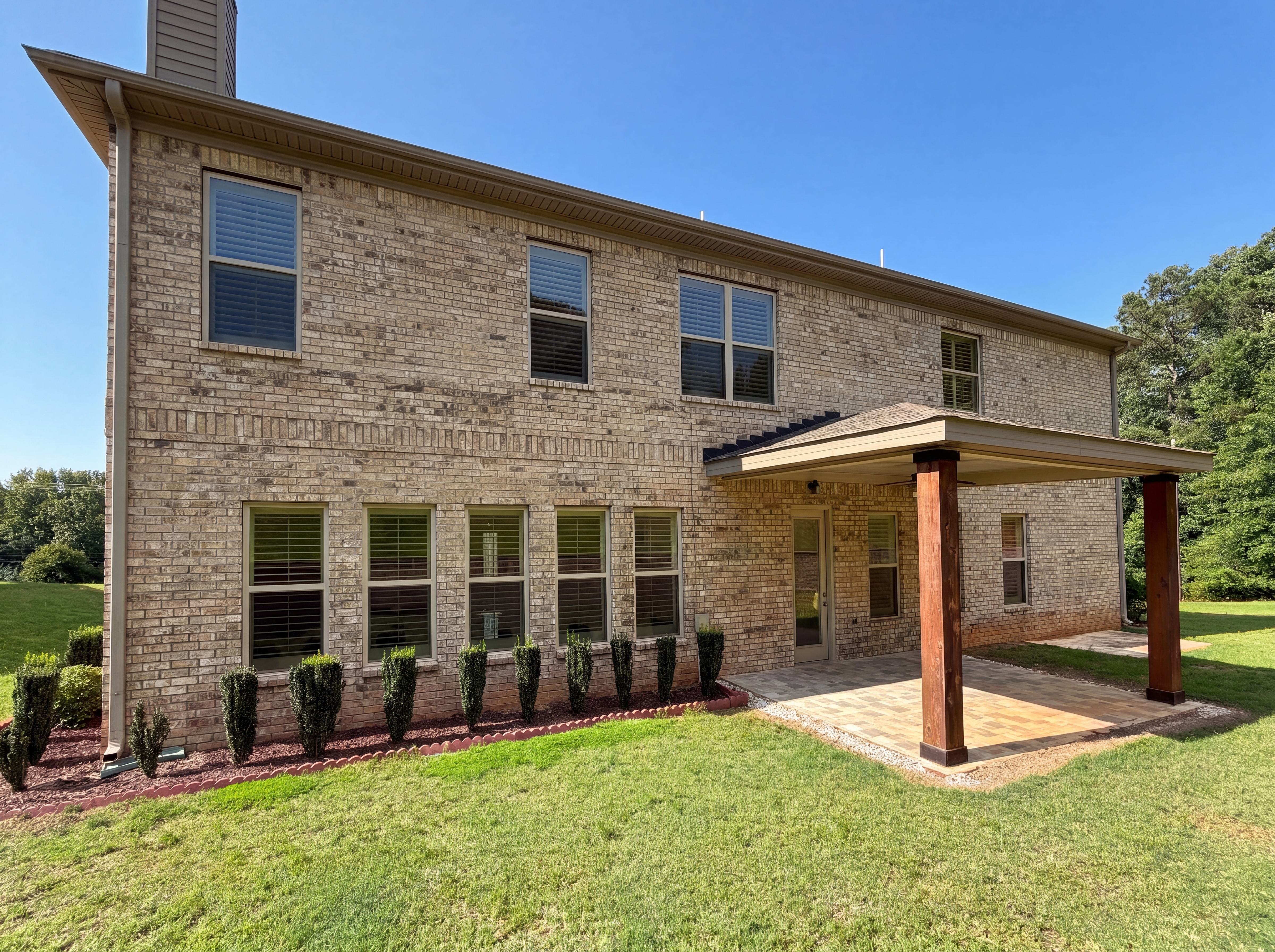 Photo 5 of 41 of 332 Warwick Pl, McDonough, GA