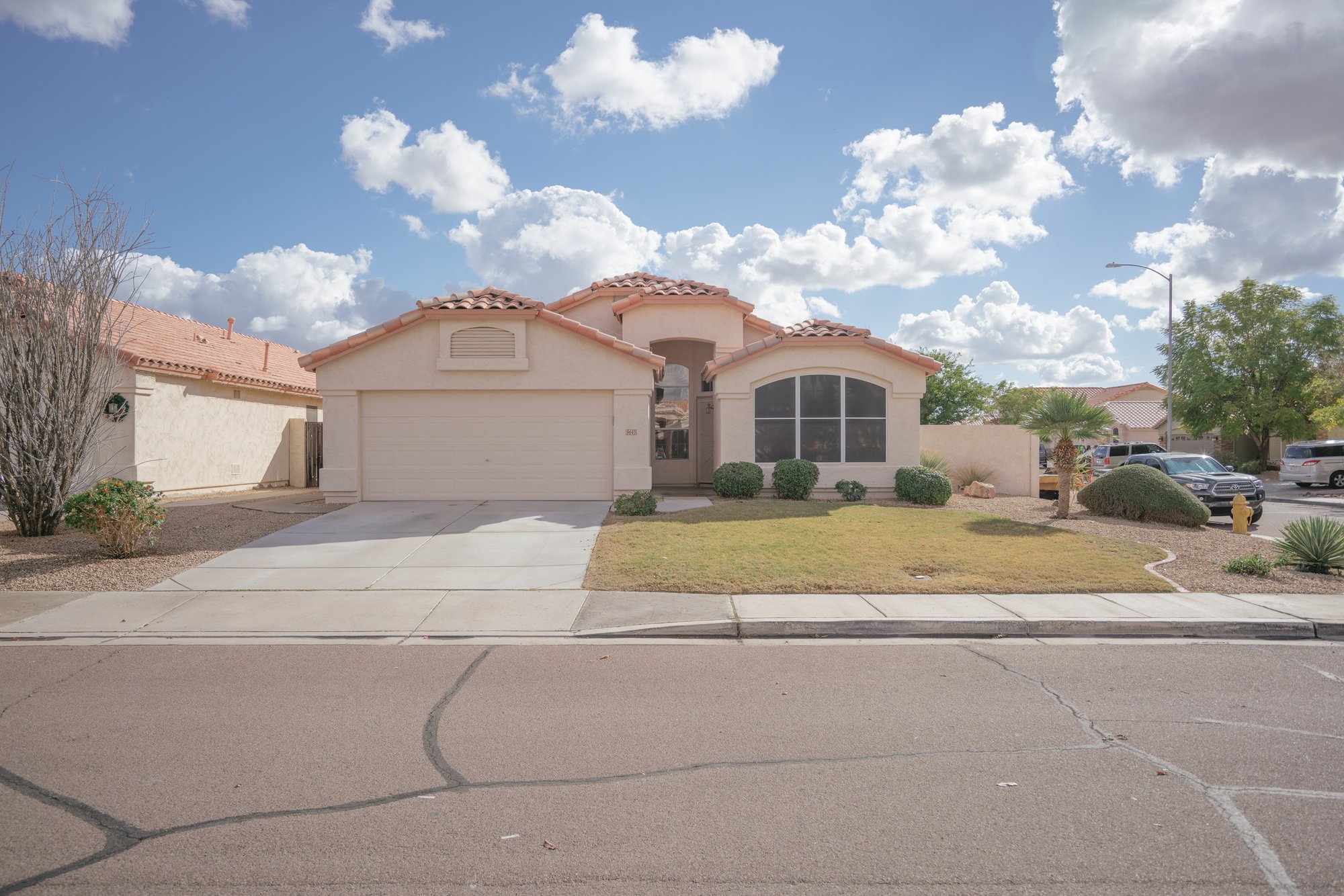 Photo 1 of 33 - 9643 W Mary Ann Dr, Peoria, AZ 85382