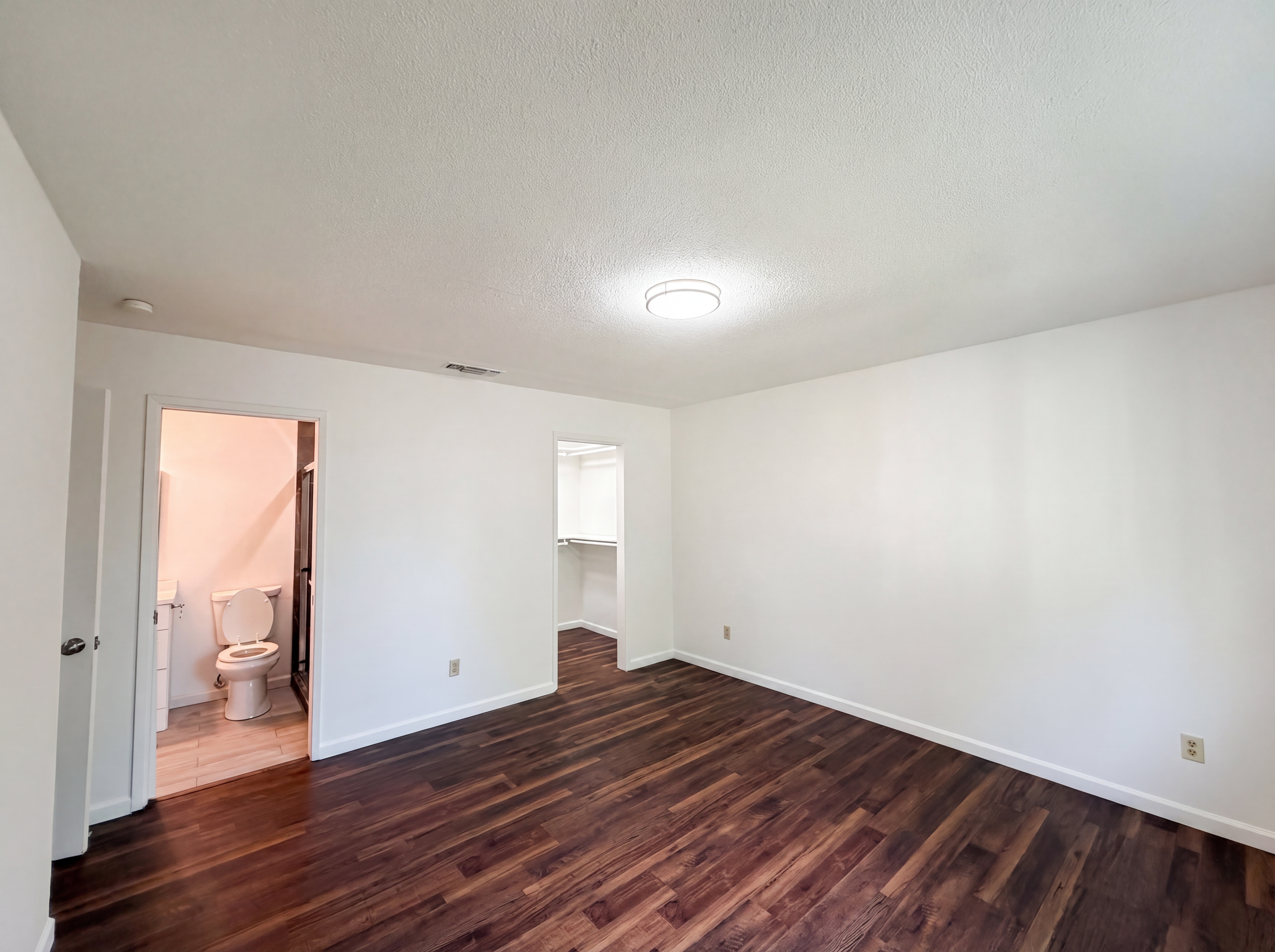 Photo 4 of 33 of 3495 Cattle Dr, Sacramento, CA