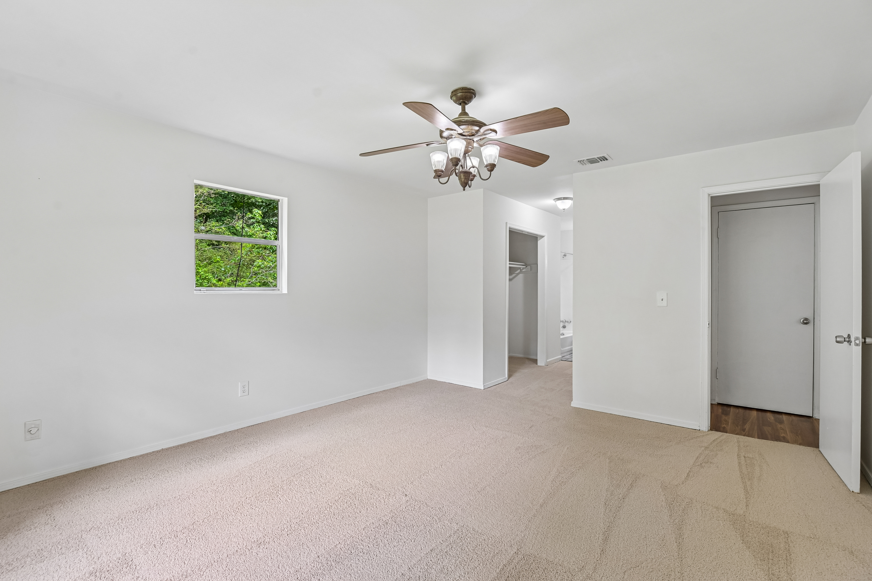 Photo 13 of 43 of 161 Patrick Dr, Dallas, GA