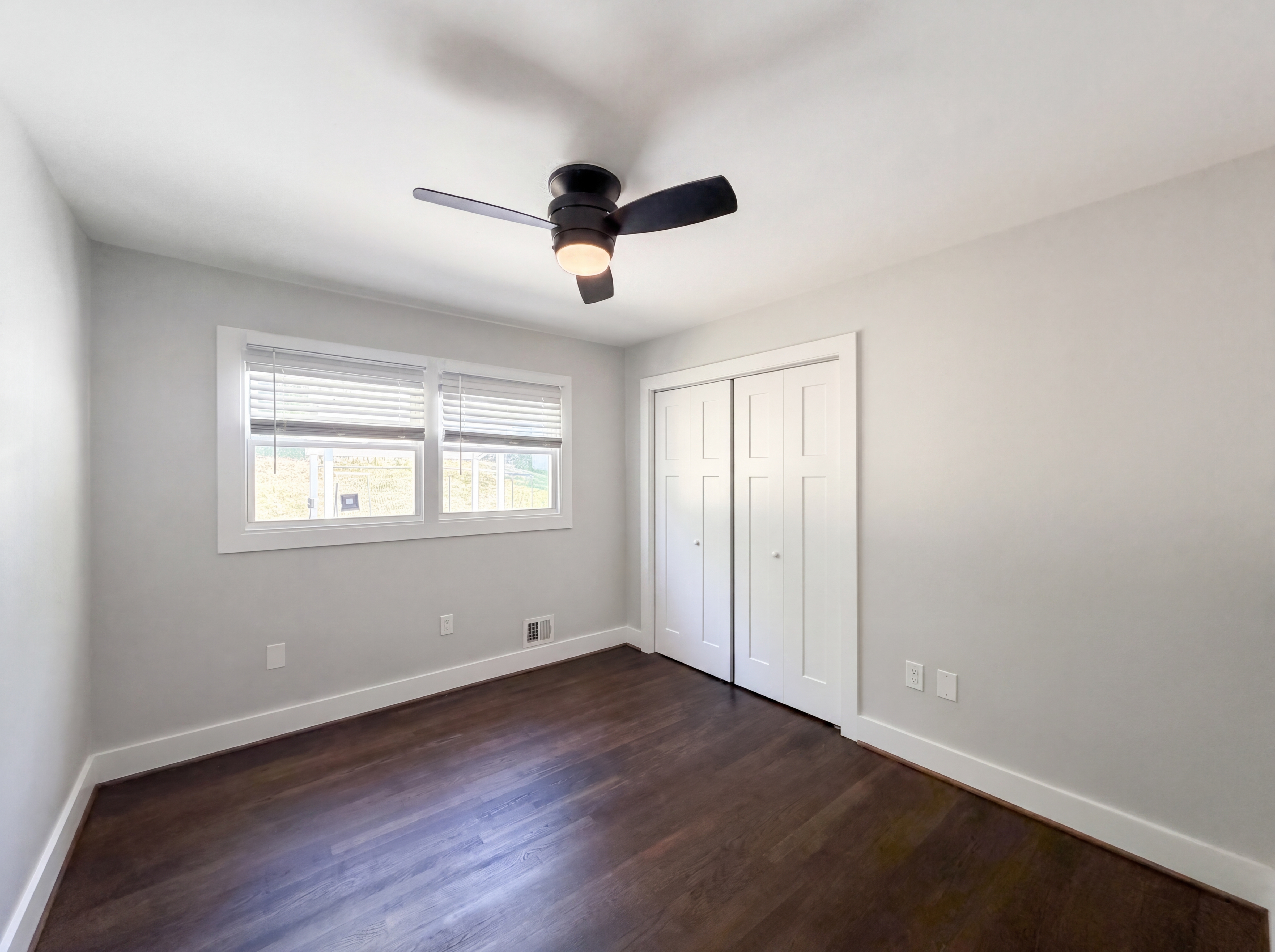 Photo 15 of 69 of 6515 Carriage Dr, Alexandria, VA