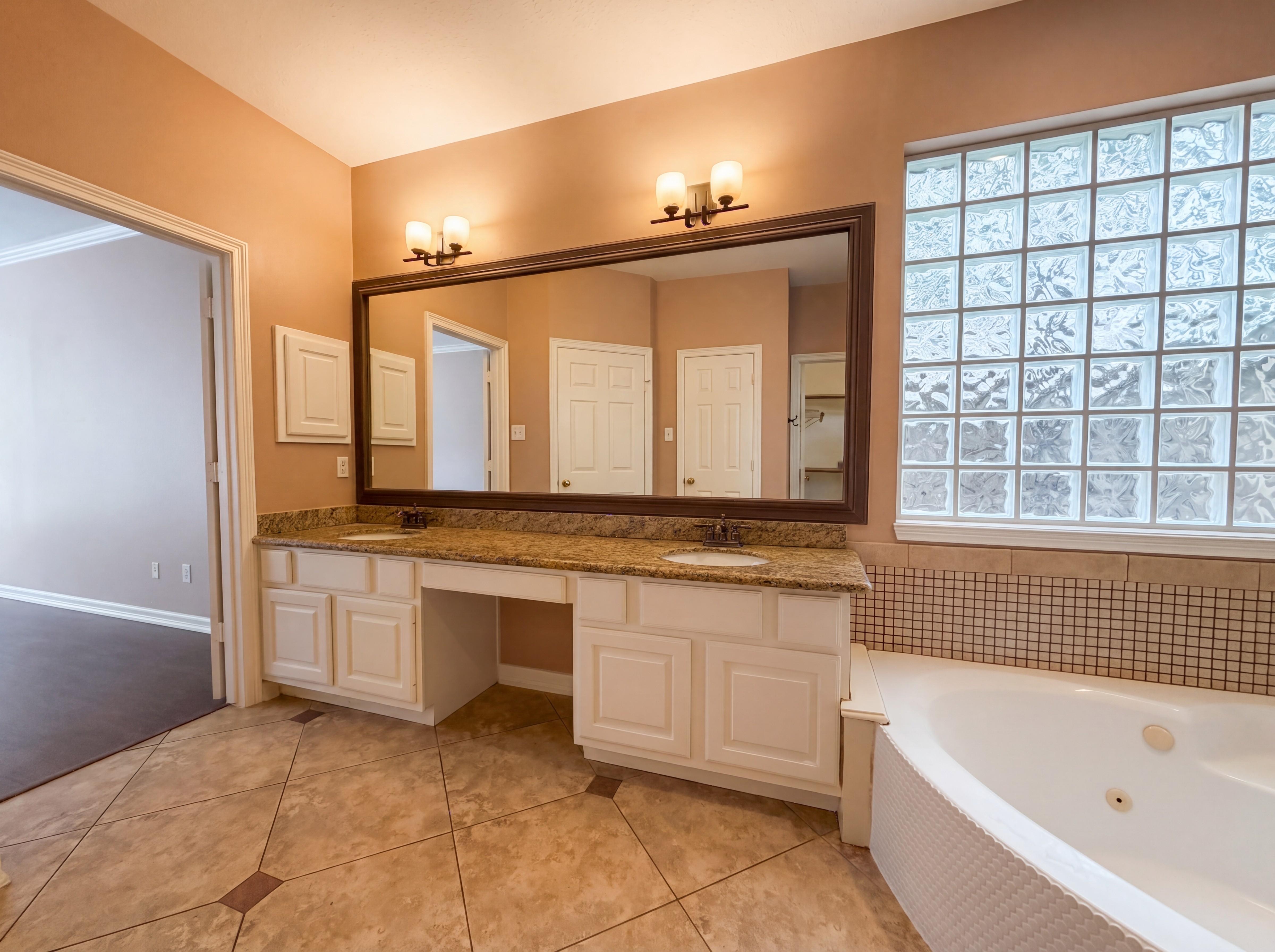 Photo 10 of 24 of 22815 Whitewater Creek Cir, Katy, TX