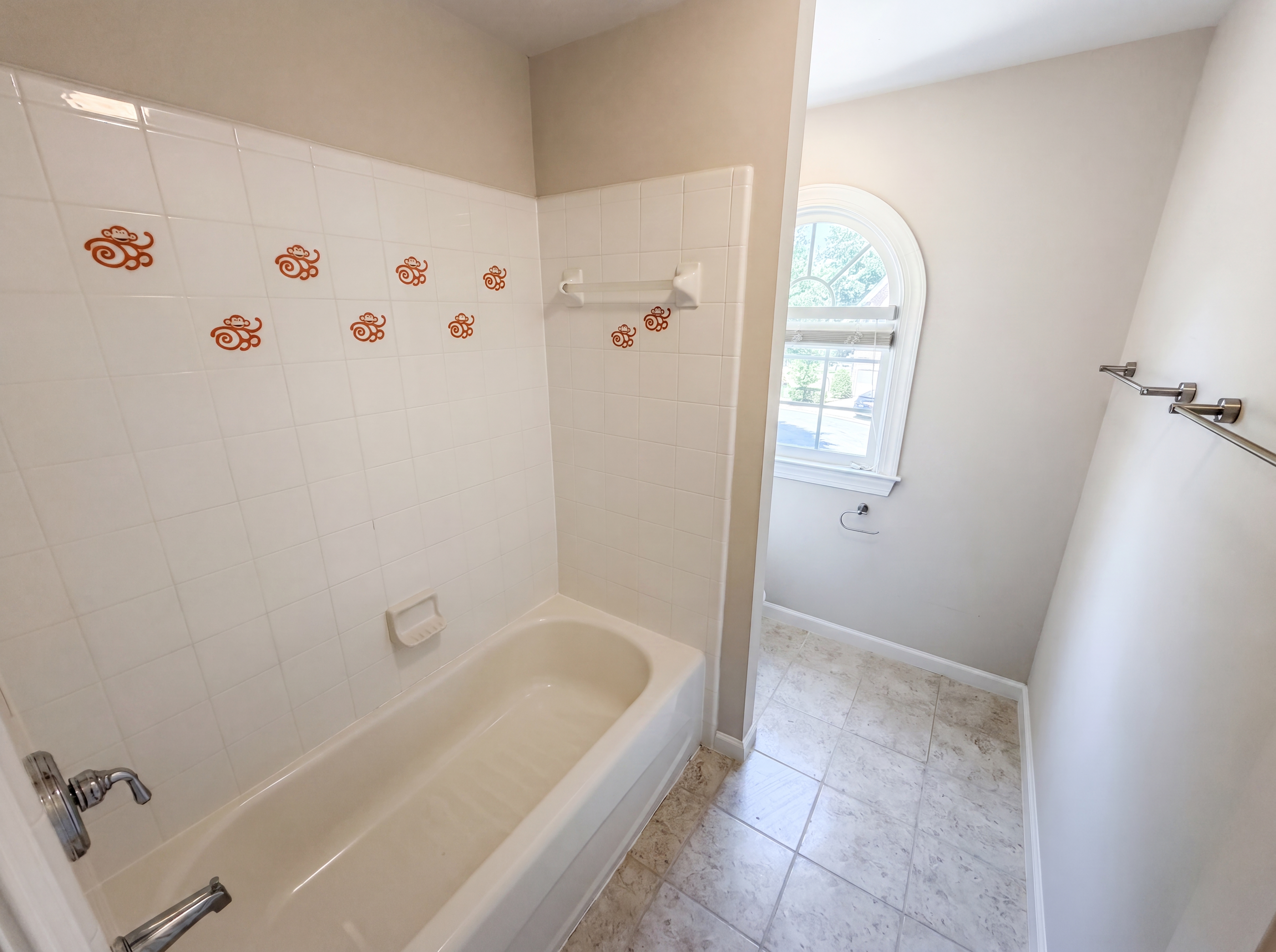 Photo 18 of 38 of 1231 Dunwoody Village Dr, Atlanta, GA