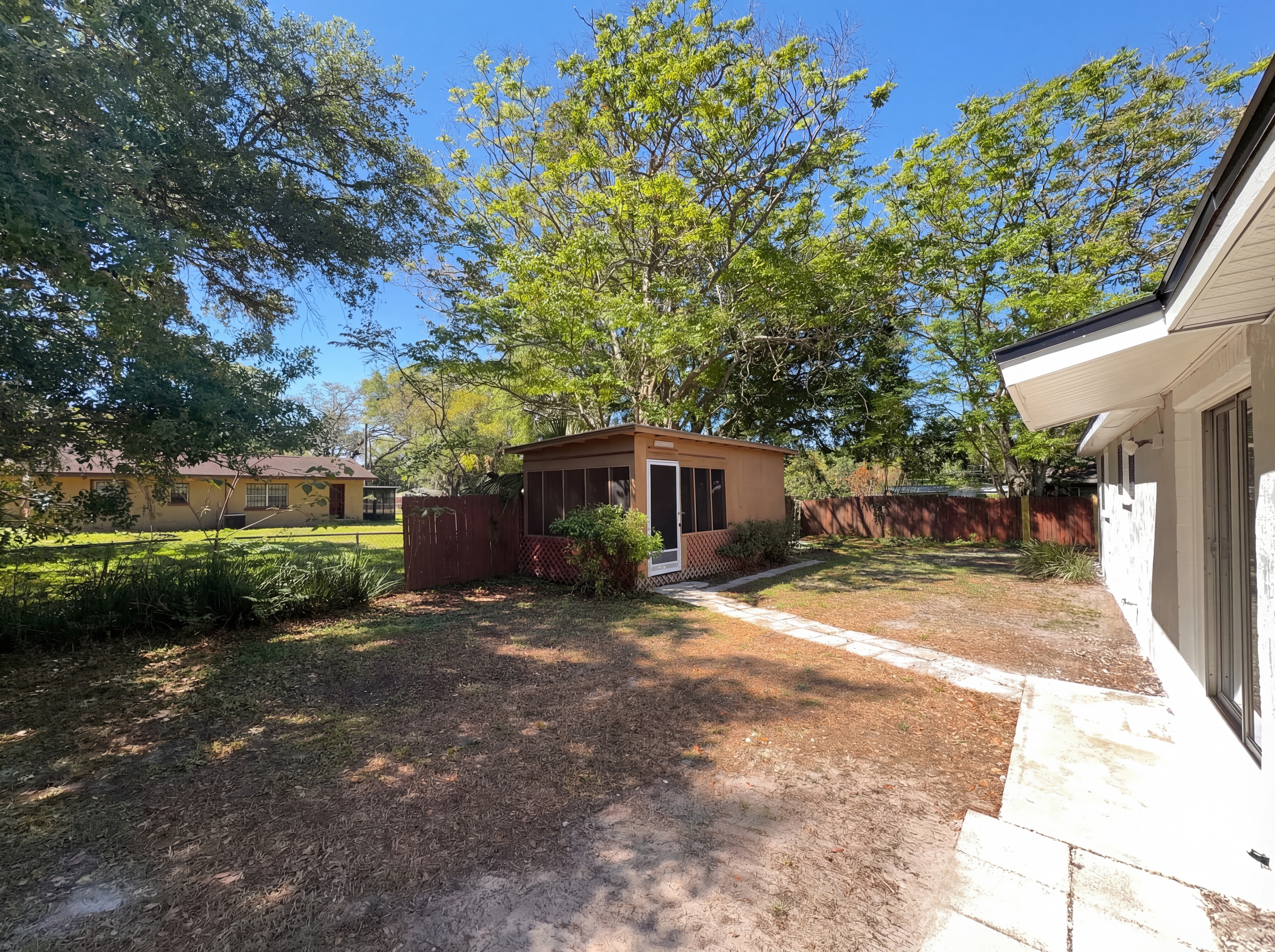 Photo 5 of 17 of 1830 Bellgrove St, Lakeland, FL