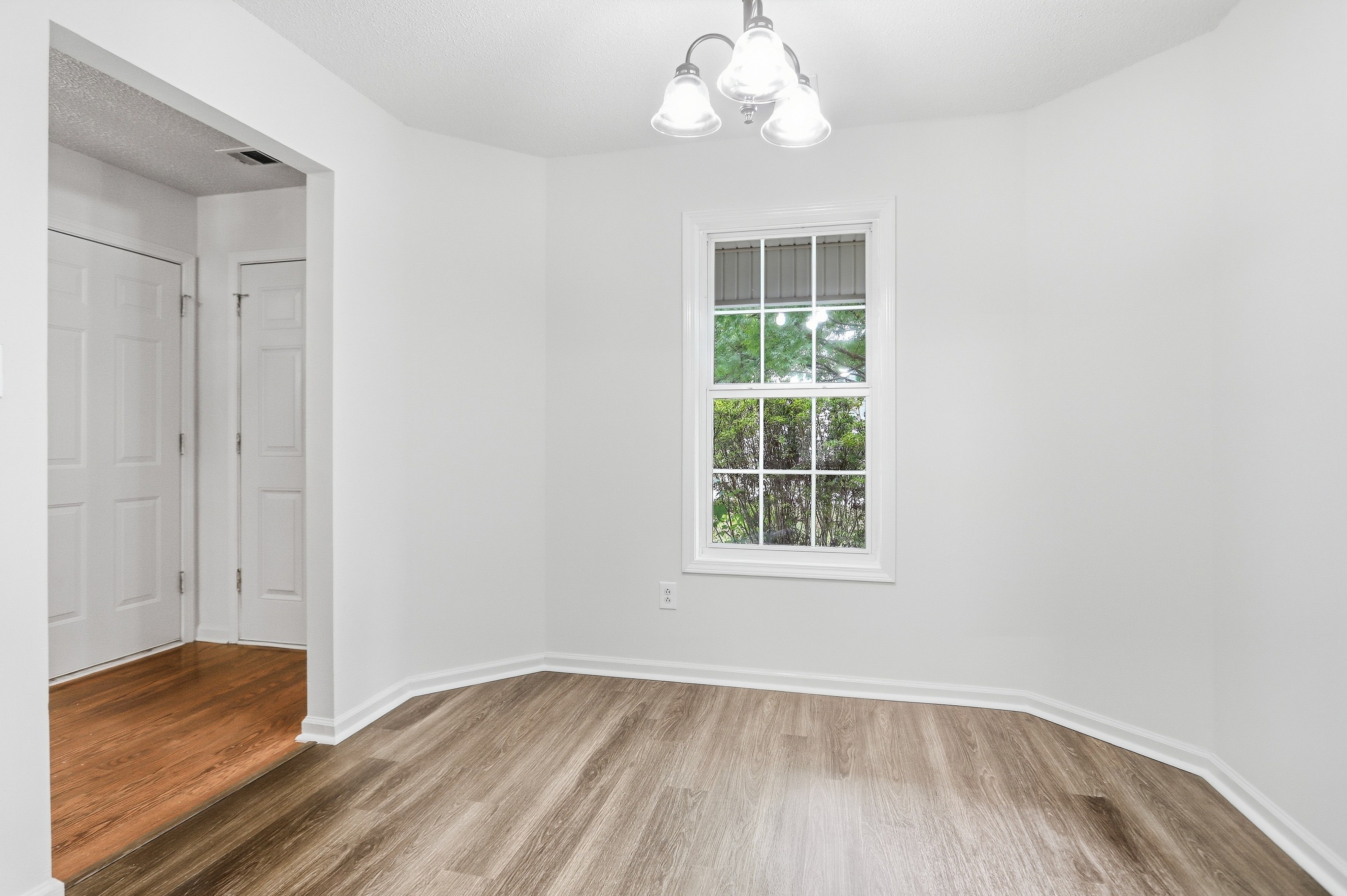 Photo 8 of 23 of 6936 Red Bone Way, Lithonia, GA