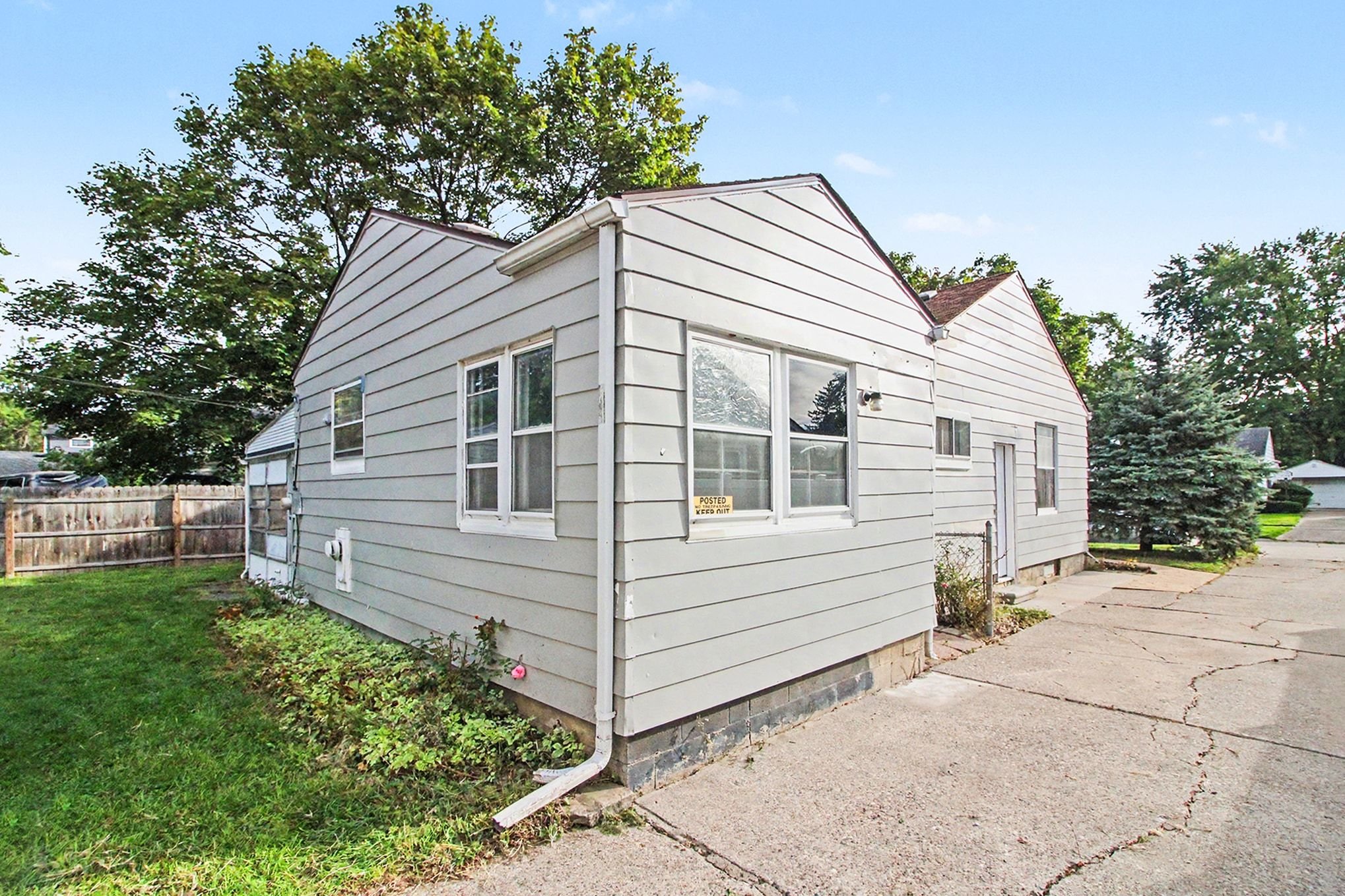 Photo 13 of 15 of 4069 Griffith Ave, Berkley, MI